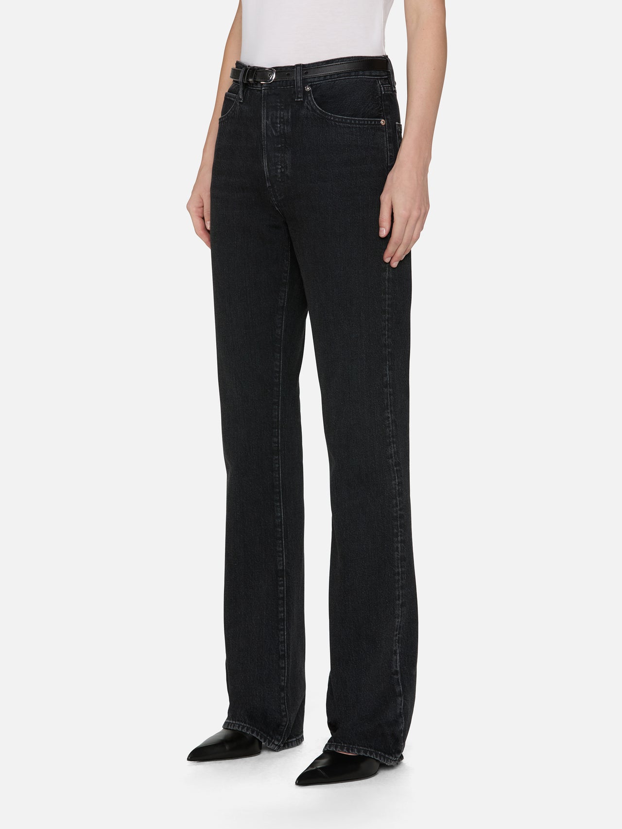 jeans front angled image alt:fit2