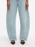 jeans front detail image alt:fit1 alt:size