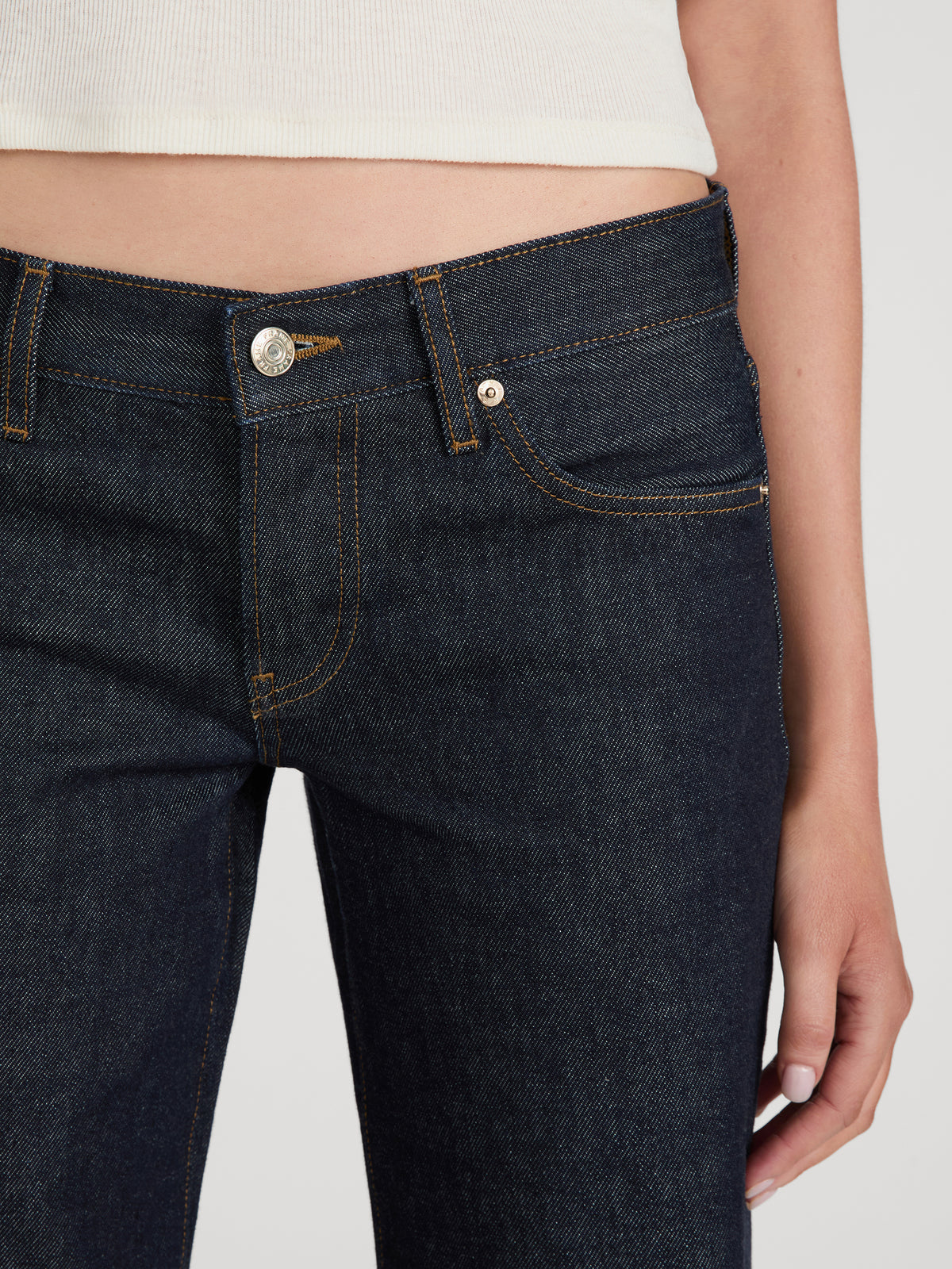 pant-detail-image