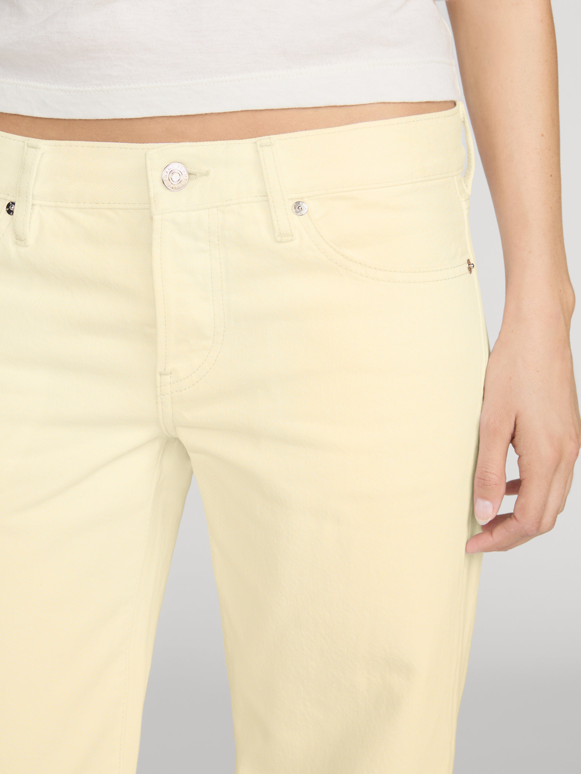 jeans-front-detail-image