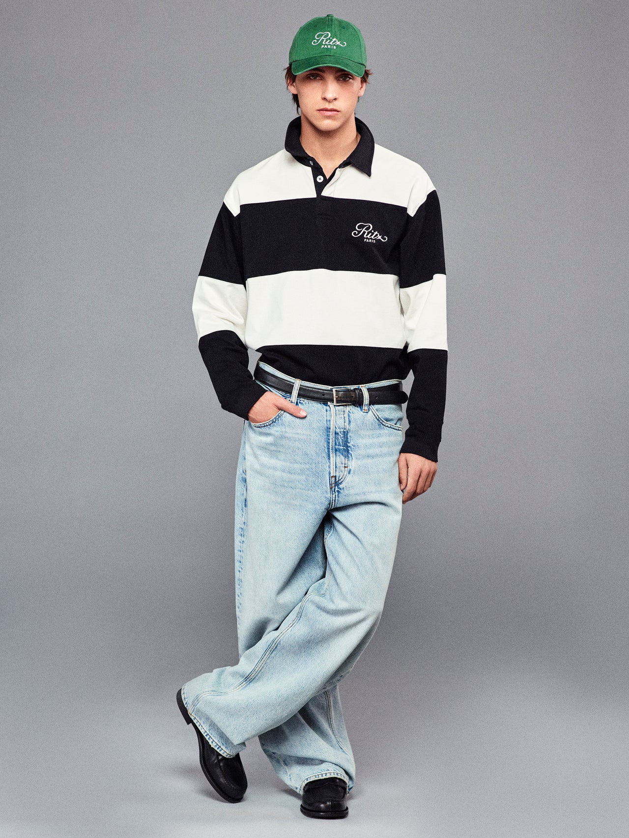 jeans lookbook image alt:hover