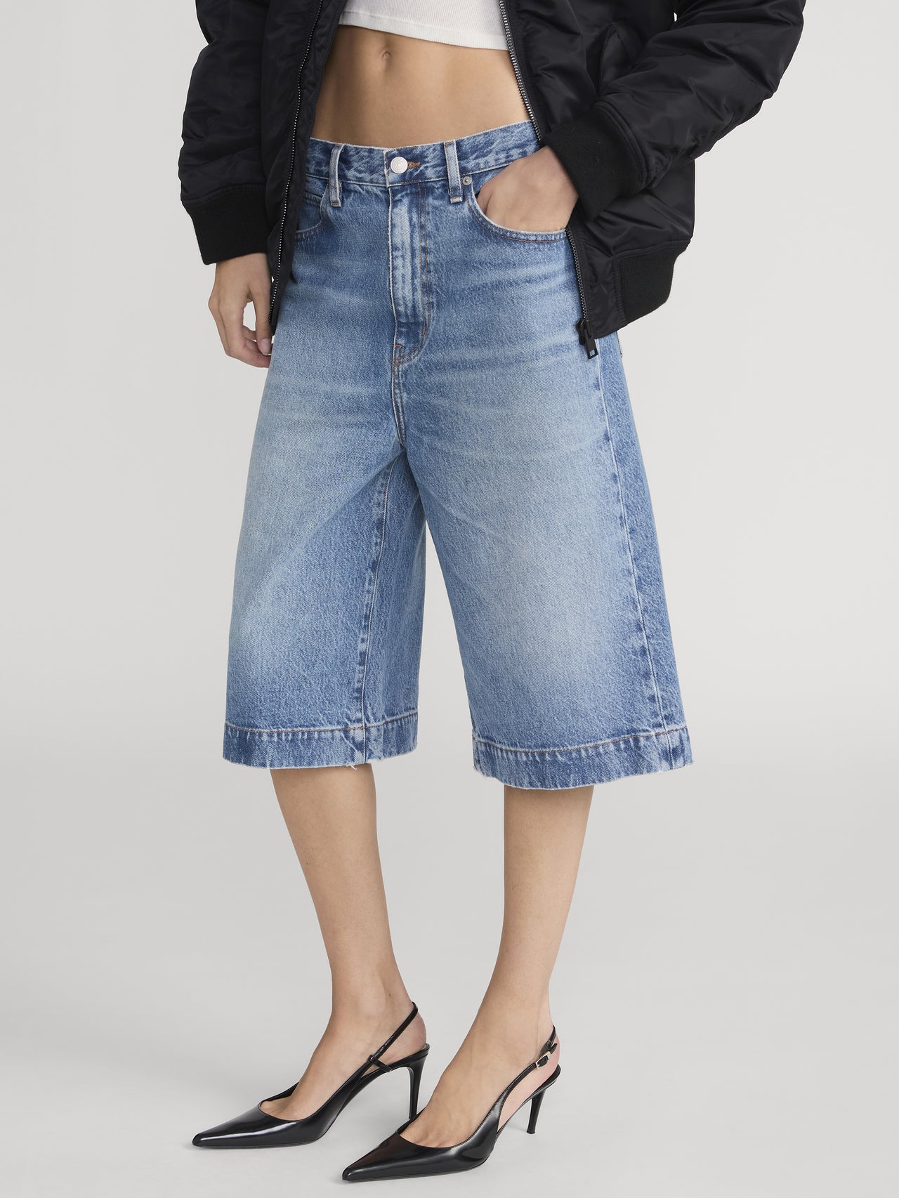 shorts side angle image