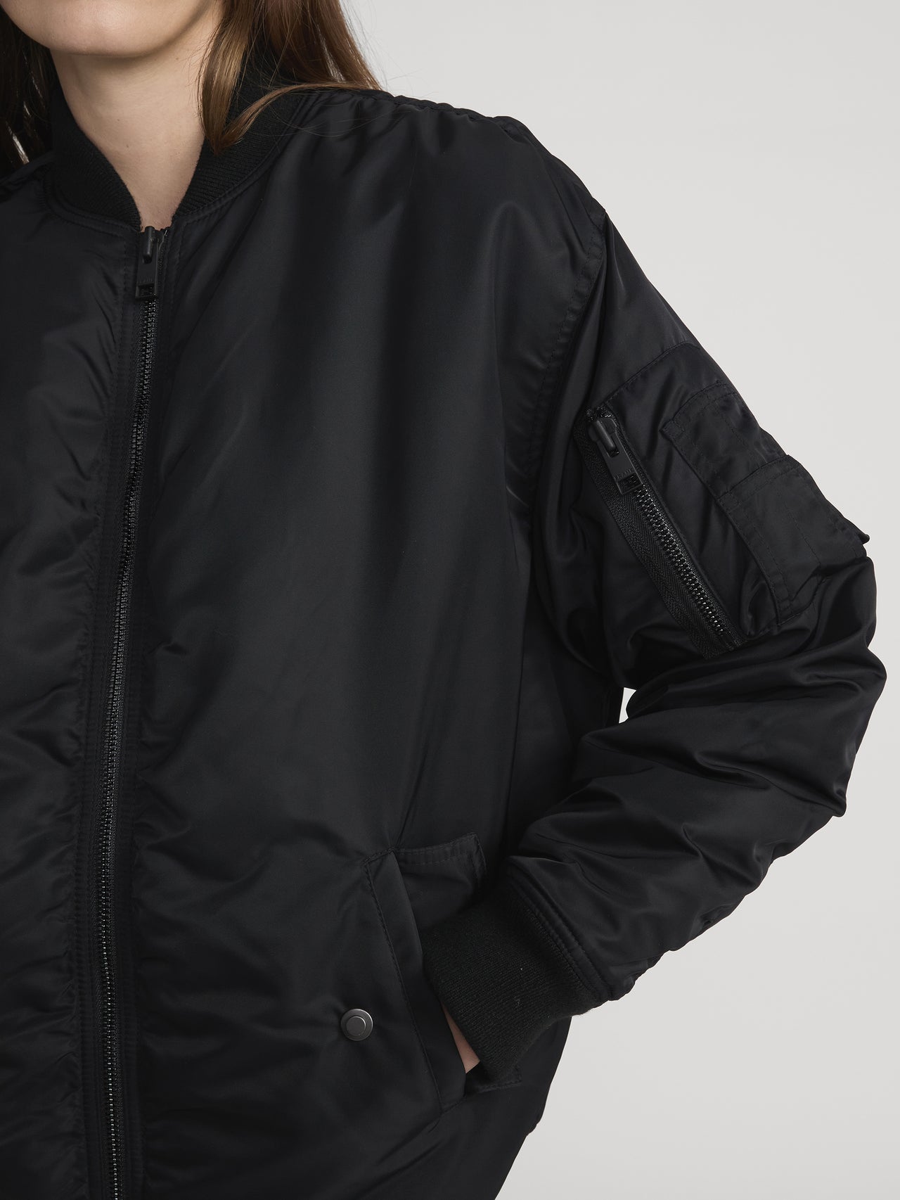 jacket front detail image