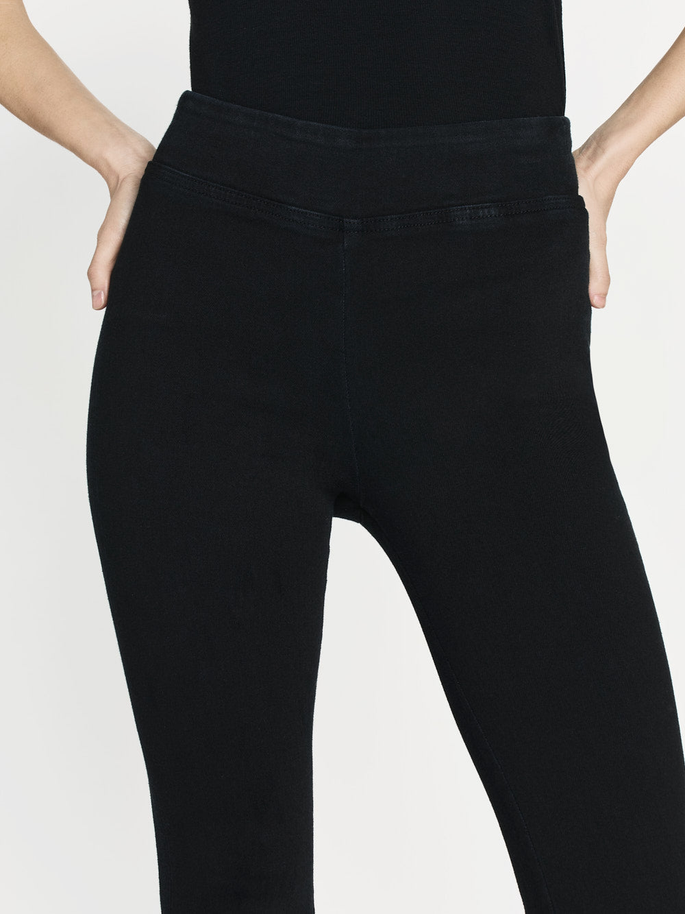 jean front detail image alt:size