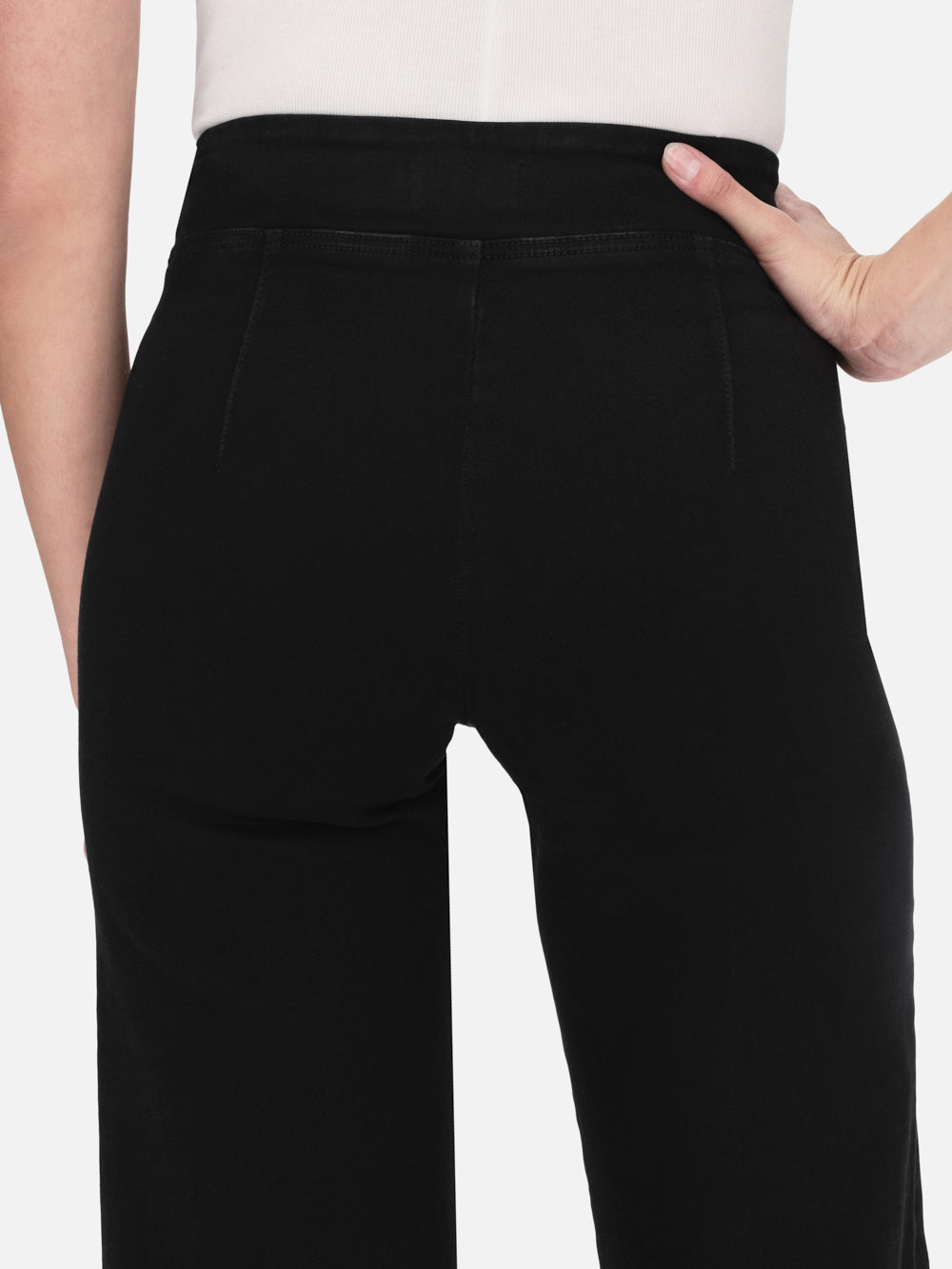 jeans back detail image alt:fit1