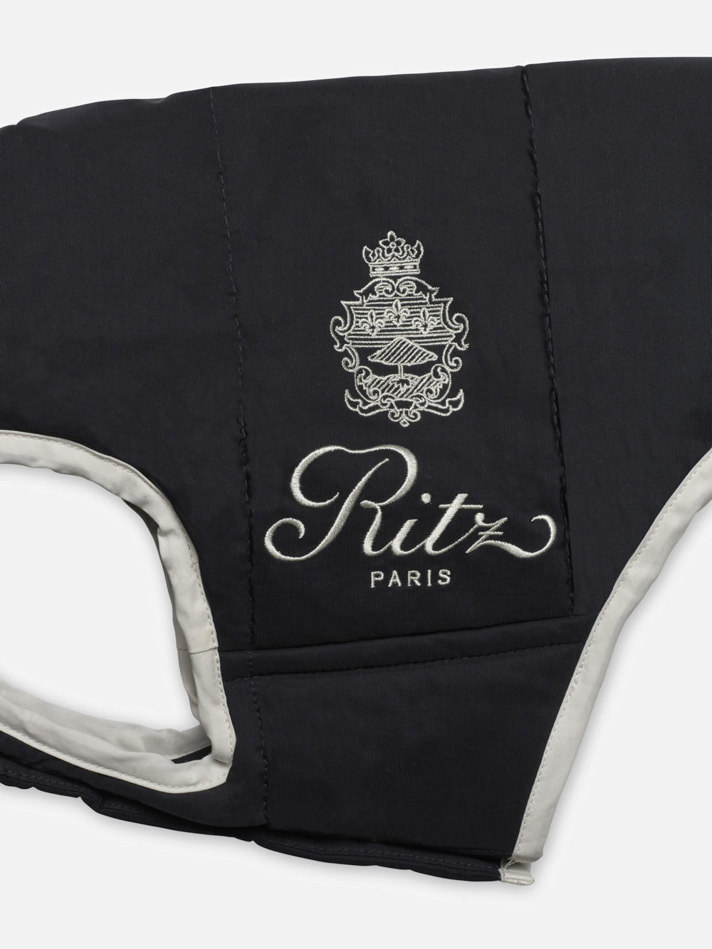 vest detail packshot image alt:size alt:fit1