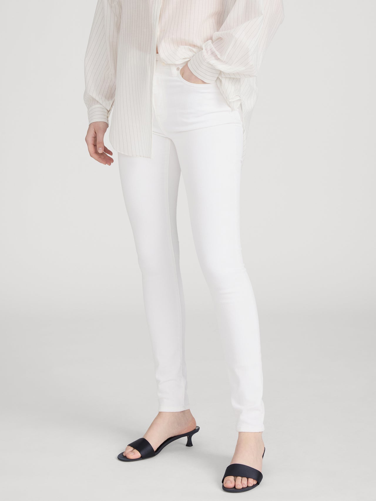 Jean on model side