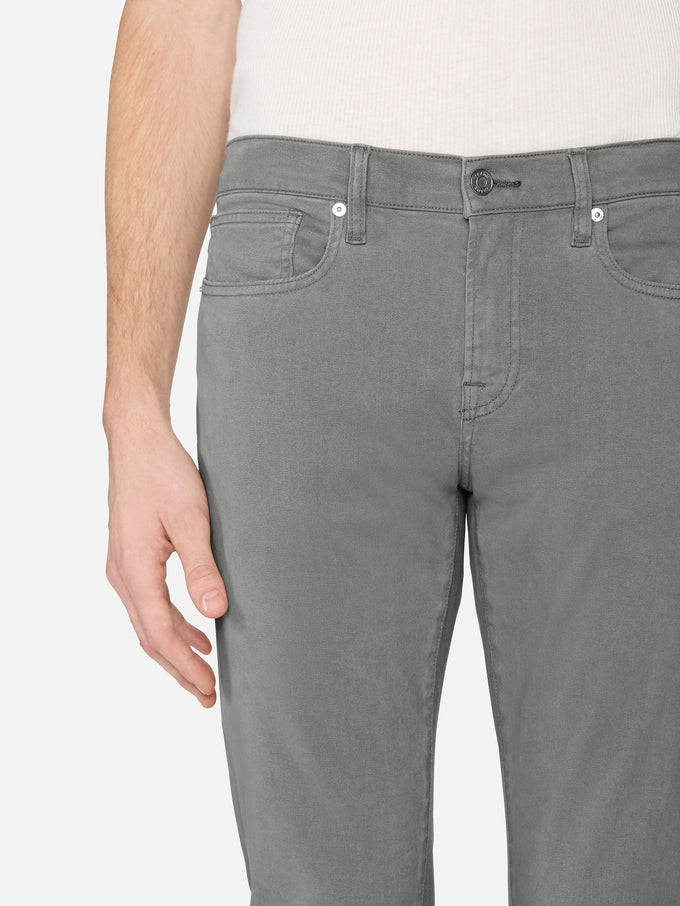 jeans front detail image alt:size alt:fit1