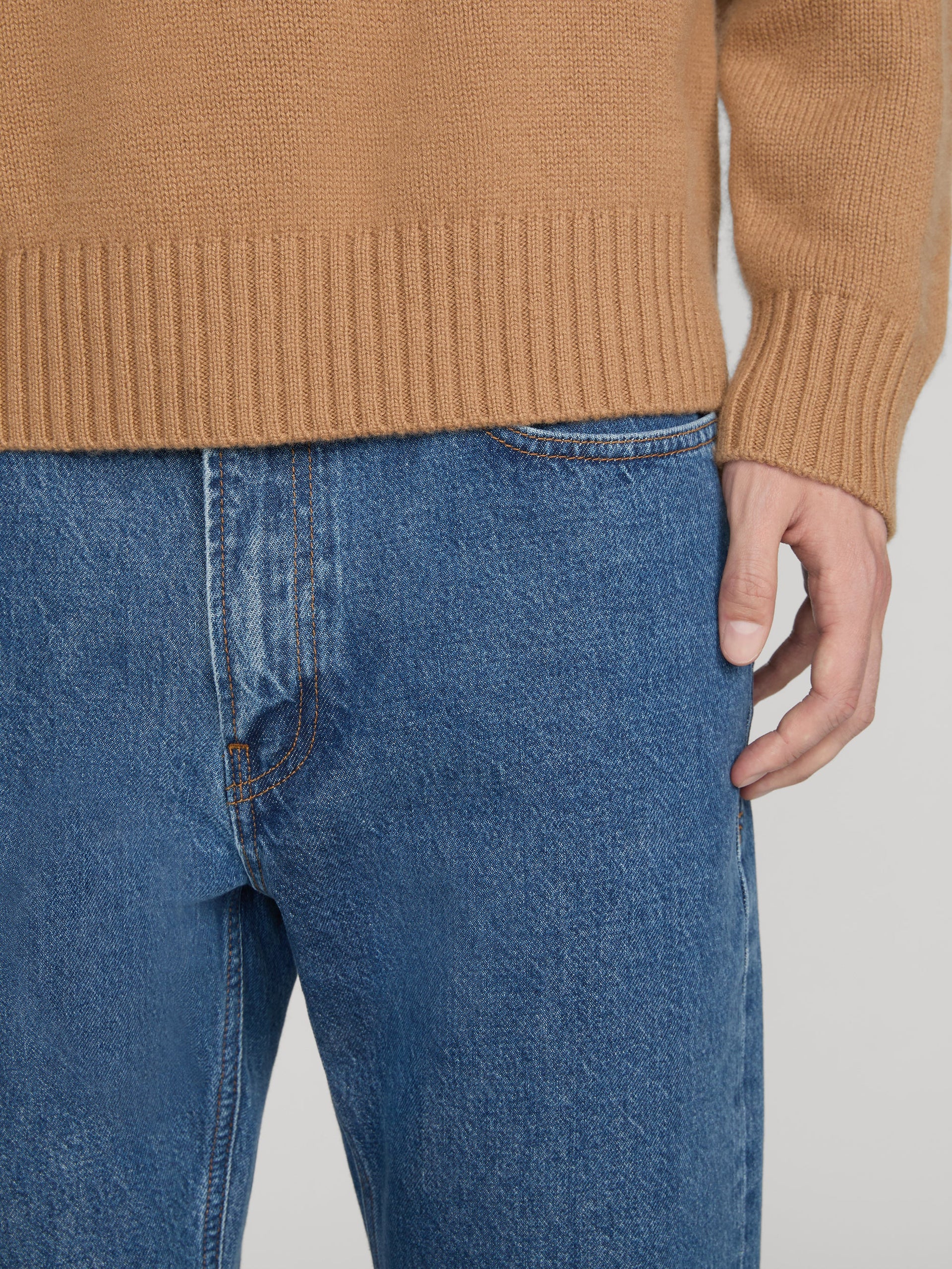 jeans-detail-image