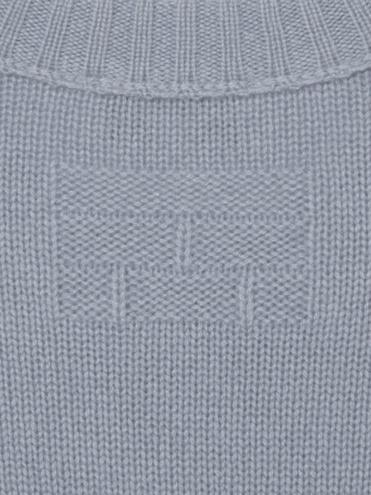 sweater detail image