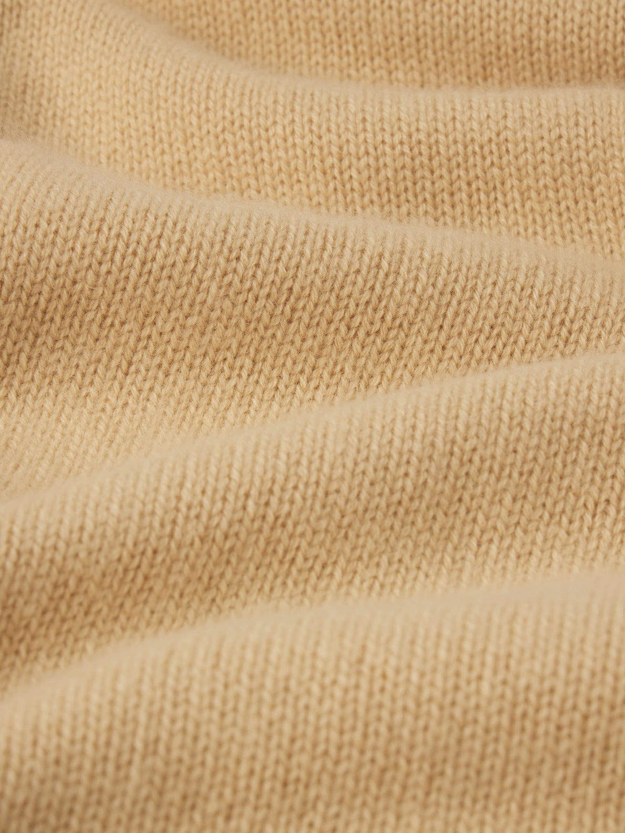 sweater-texture-detail-image