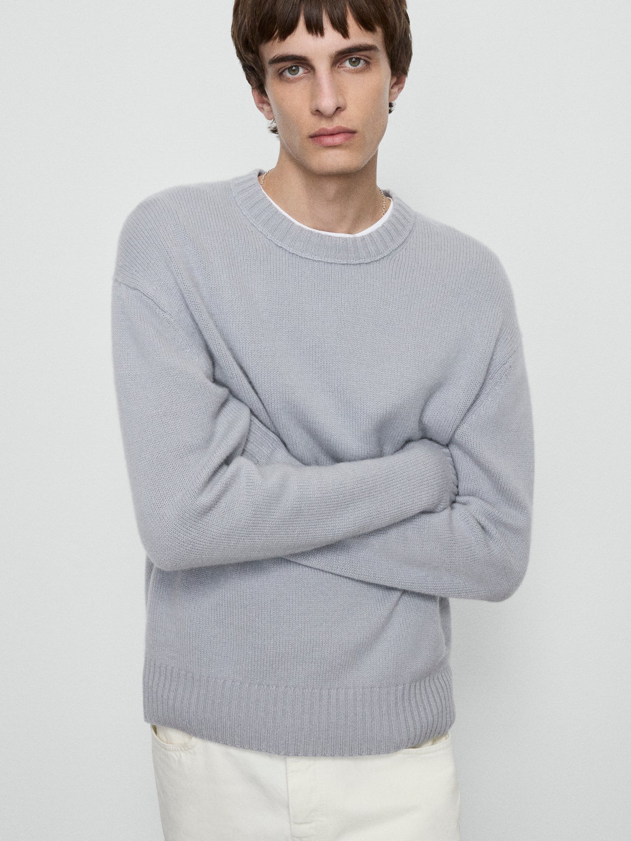 sweater lookbook image alt:hover