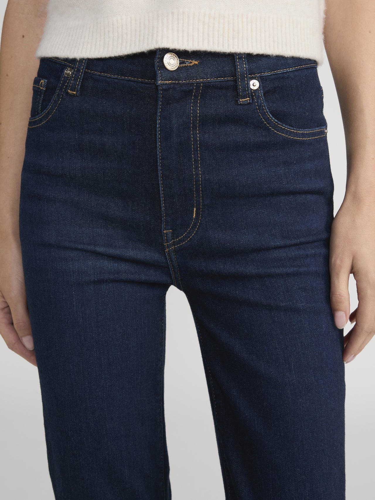 jeans front detail image