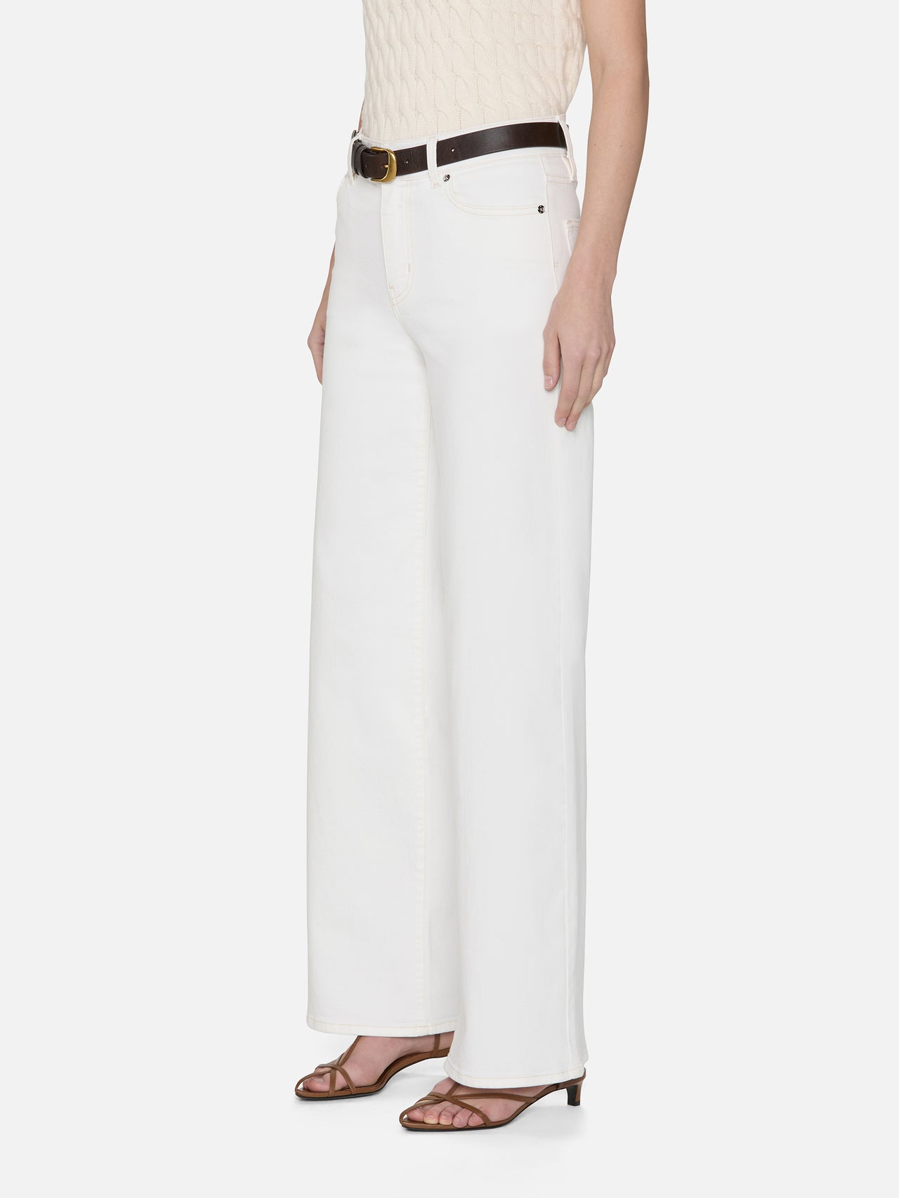 jeans front angled image alt:fit2