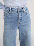 jeans front detail image
