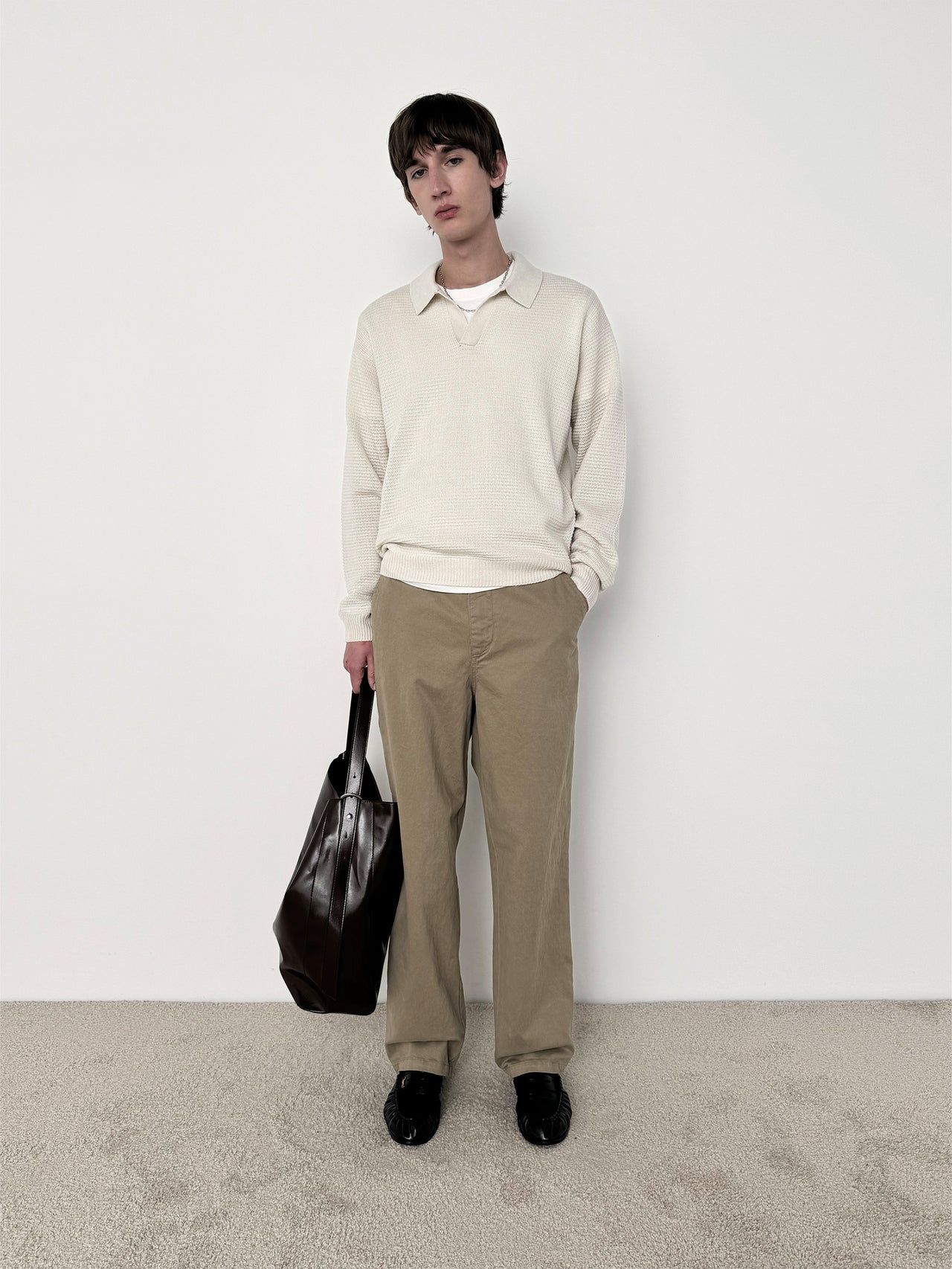 sweater lookbook image alt:hover