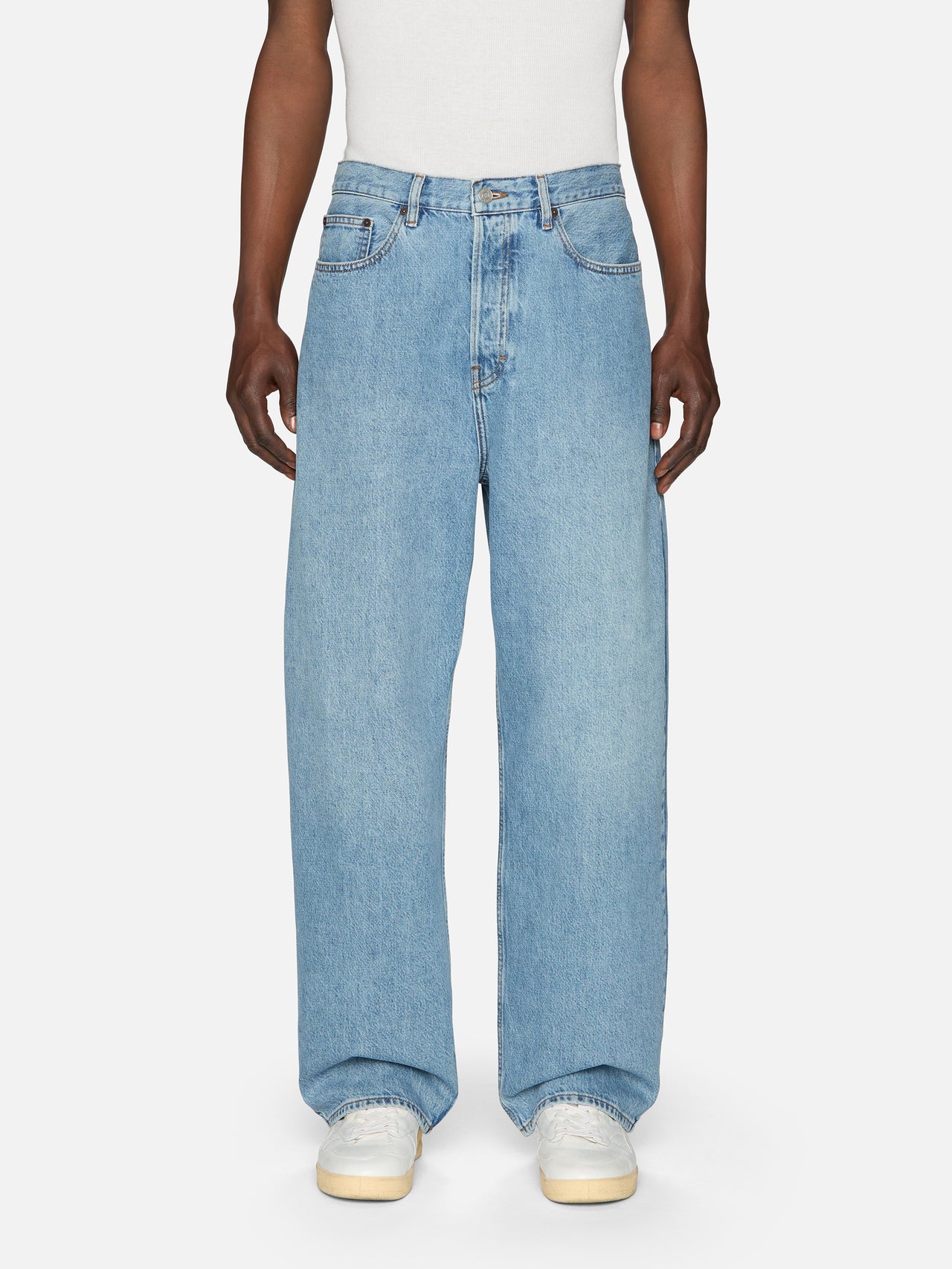 jeans front image alt:hover primary image override
