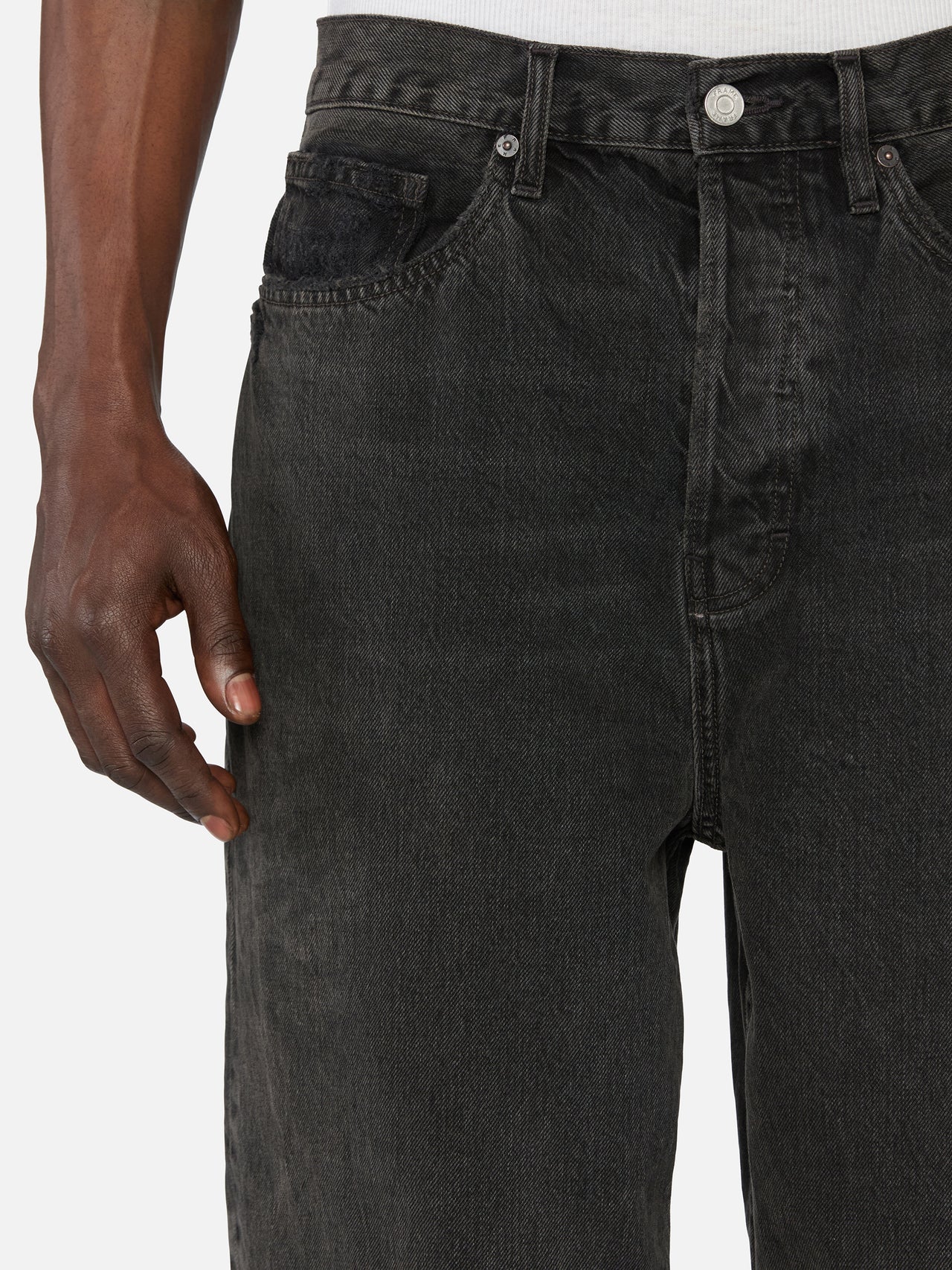 jeans front detail image alt:fit1