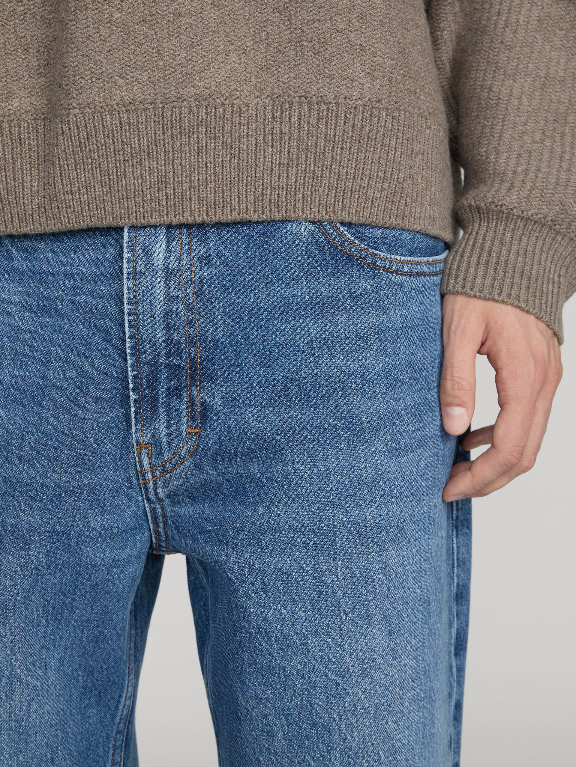jeans-detail-image