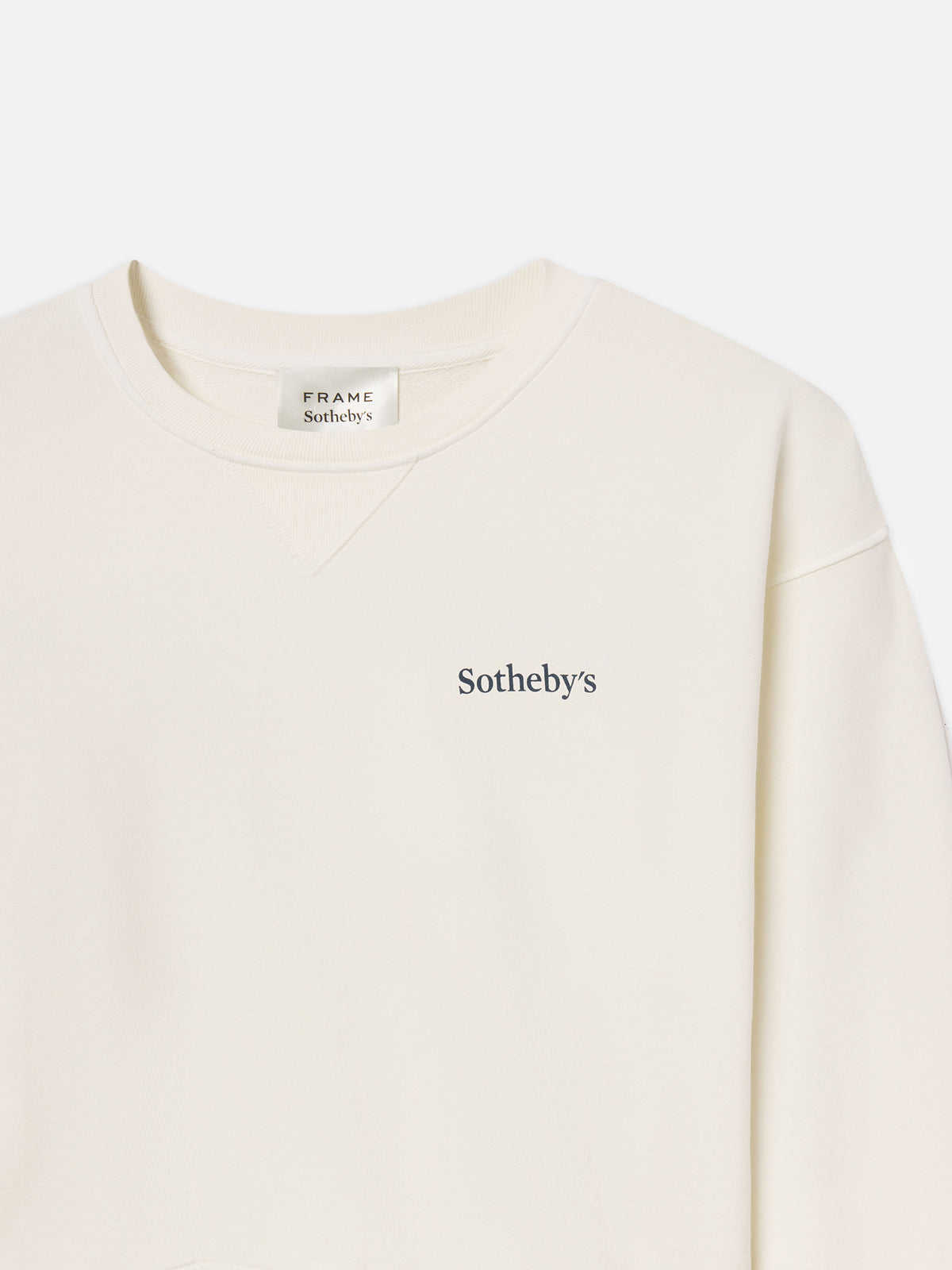 sweater front detail packshot image alt:size alt:fit1