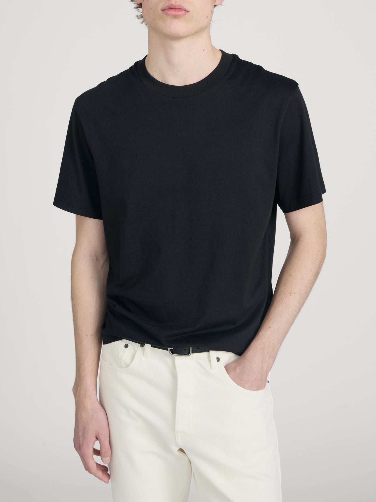 Tee on model front crop