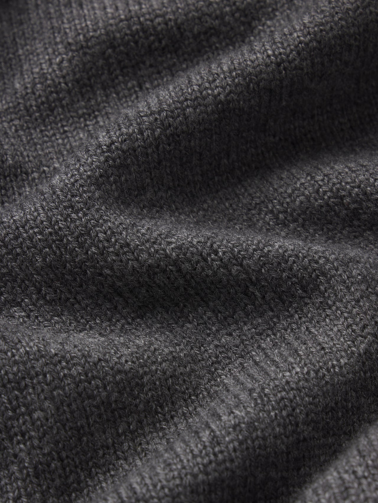 sweater-texture-detail-image
