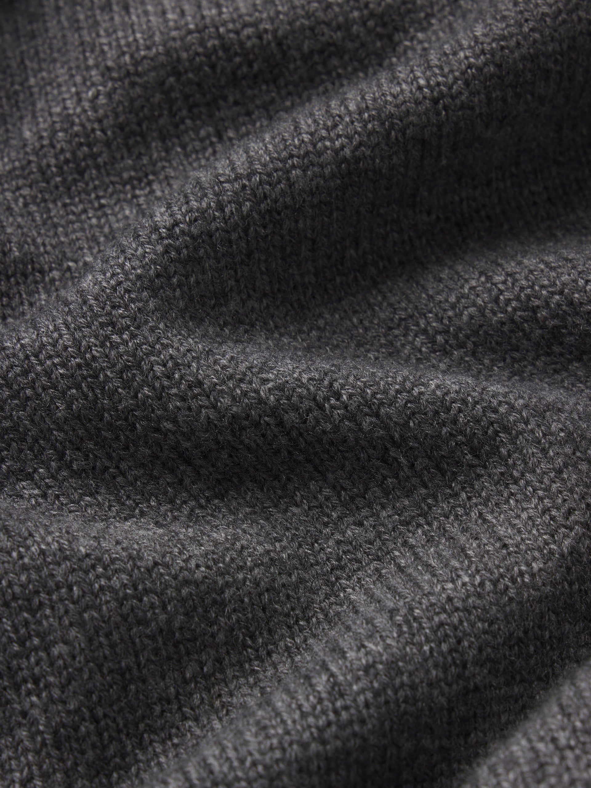 sweater-texture-detail-image