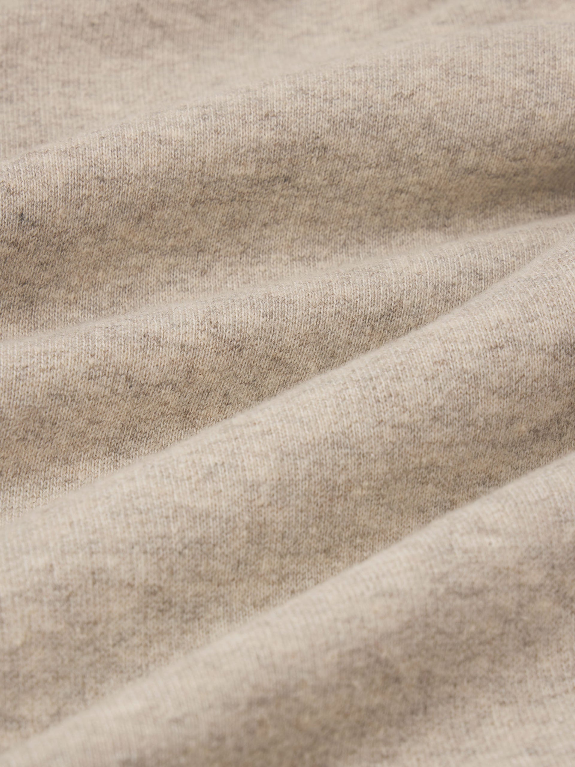 sweatshirt-texture-detail-image