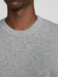 sweater-detail-image