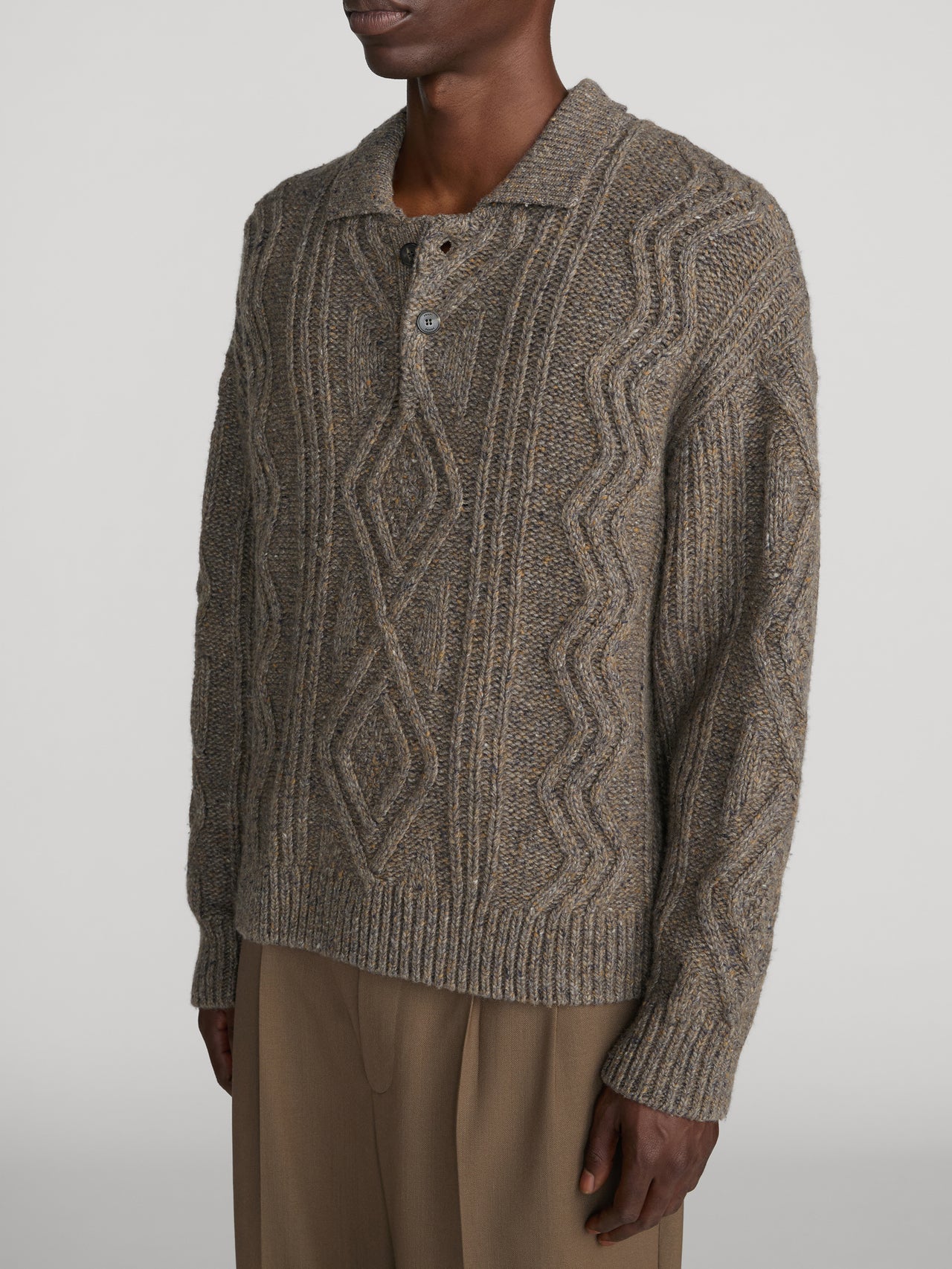 sweater-side-image