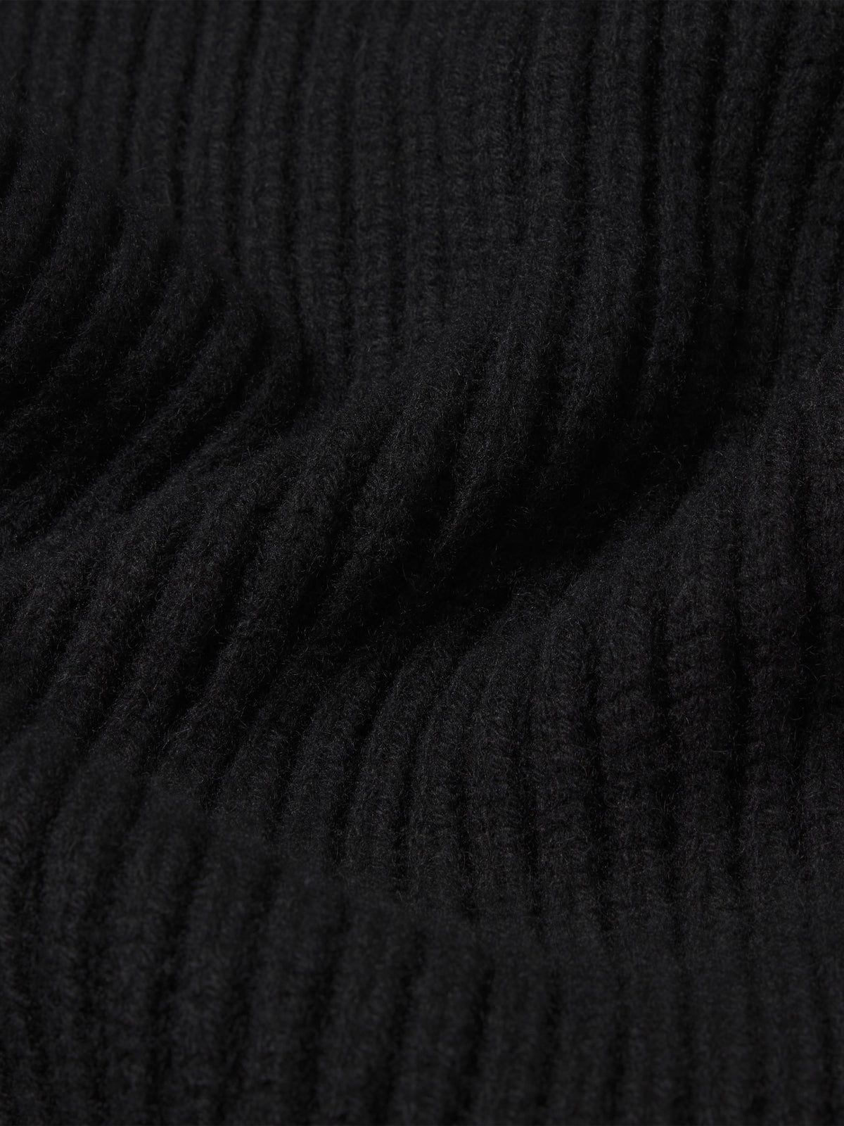 scarf detail image