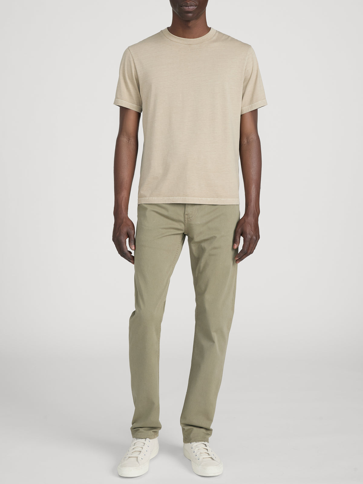 Tee on model front