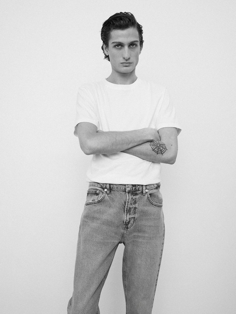 jeans lookbook image alt:hover