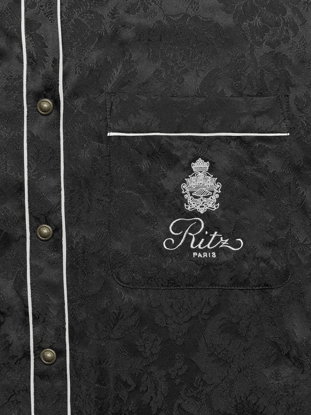 shirt detail packshot image alt:size alt:fit1