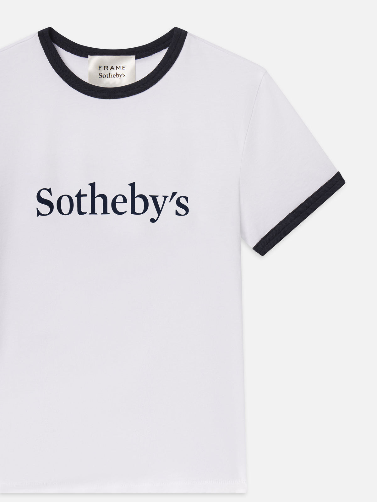 tee front detail packshot image alt:size alt:fit1