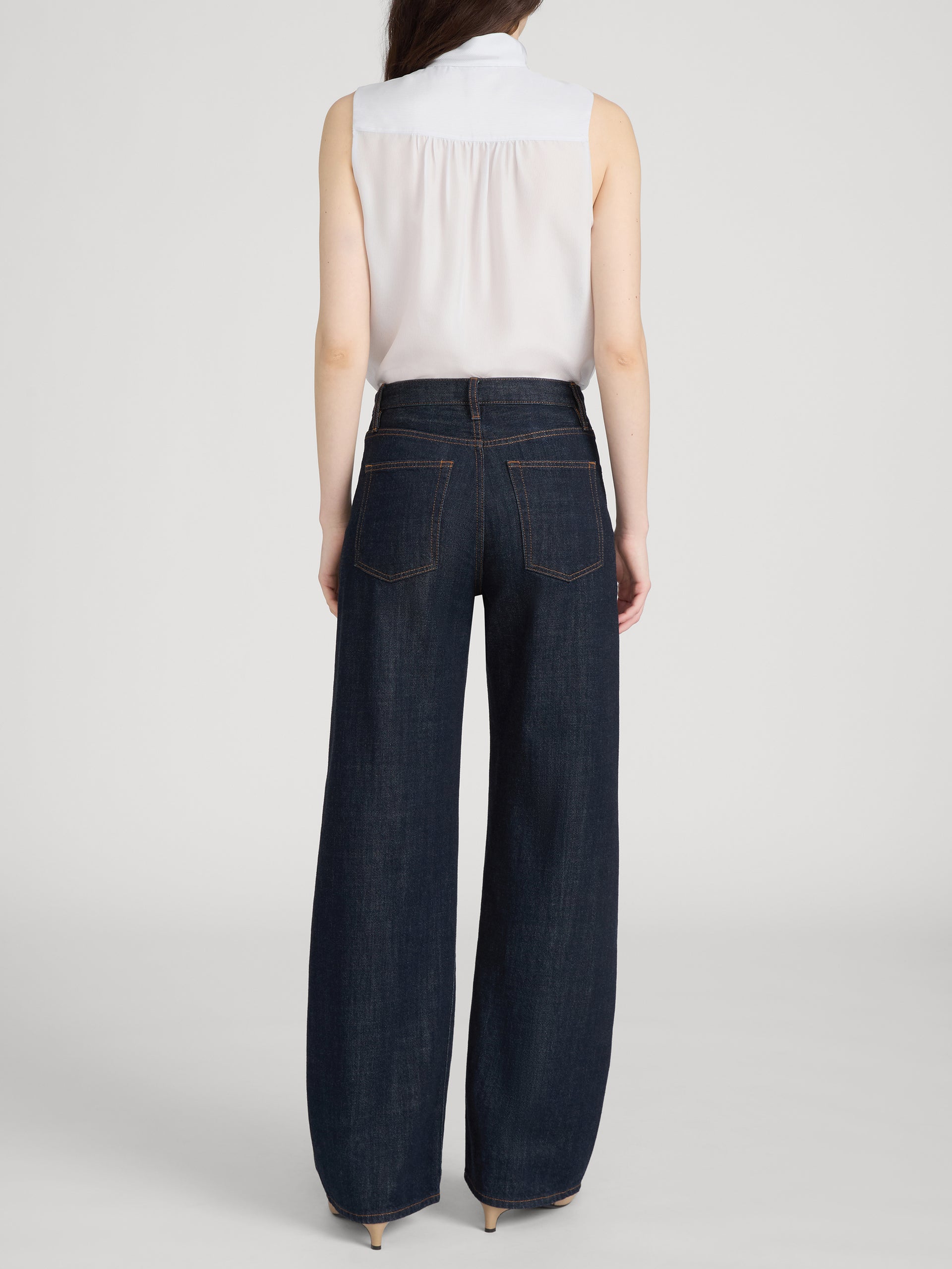 Top on model back
