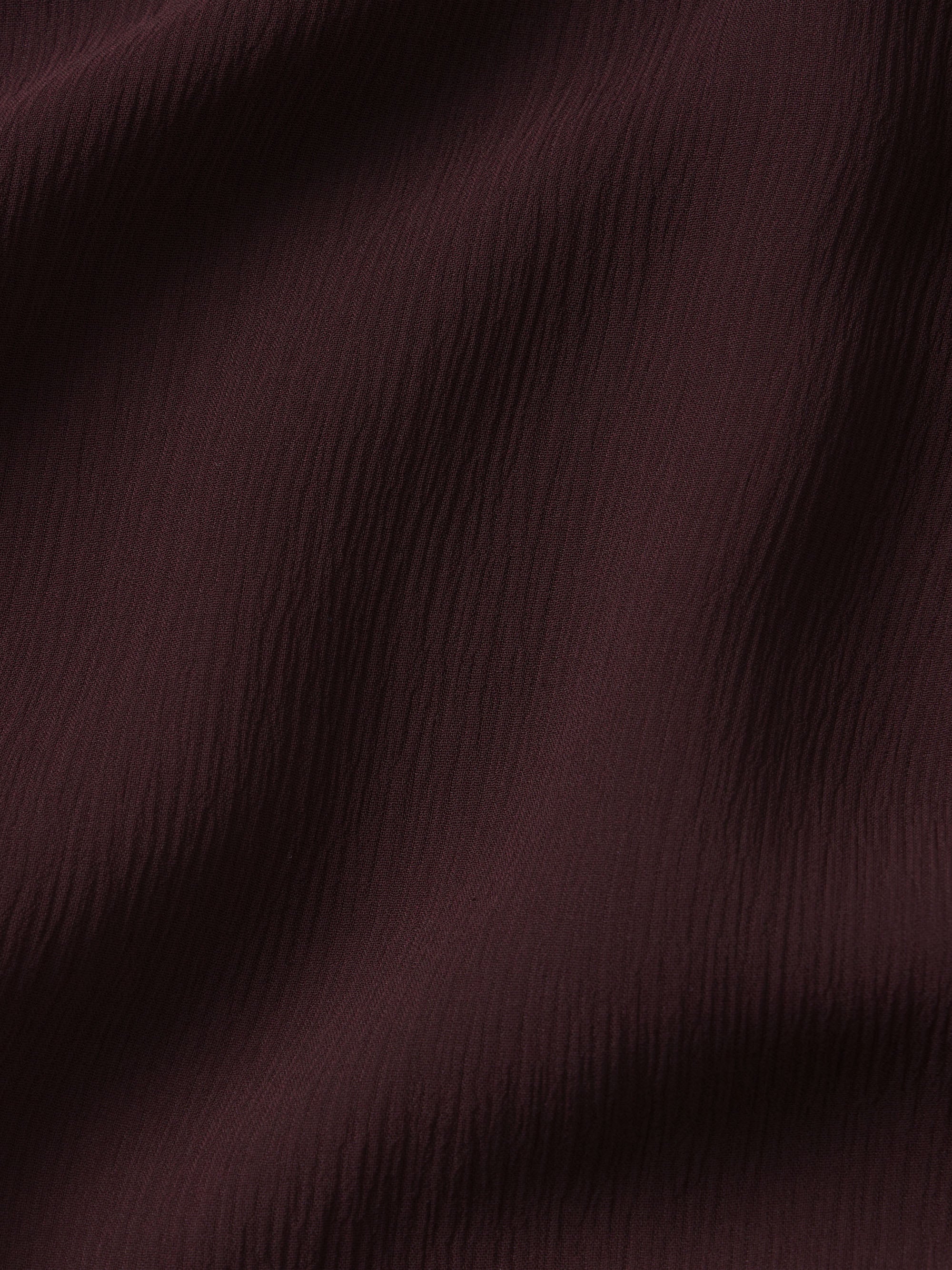 pant-texture-detail-image