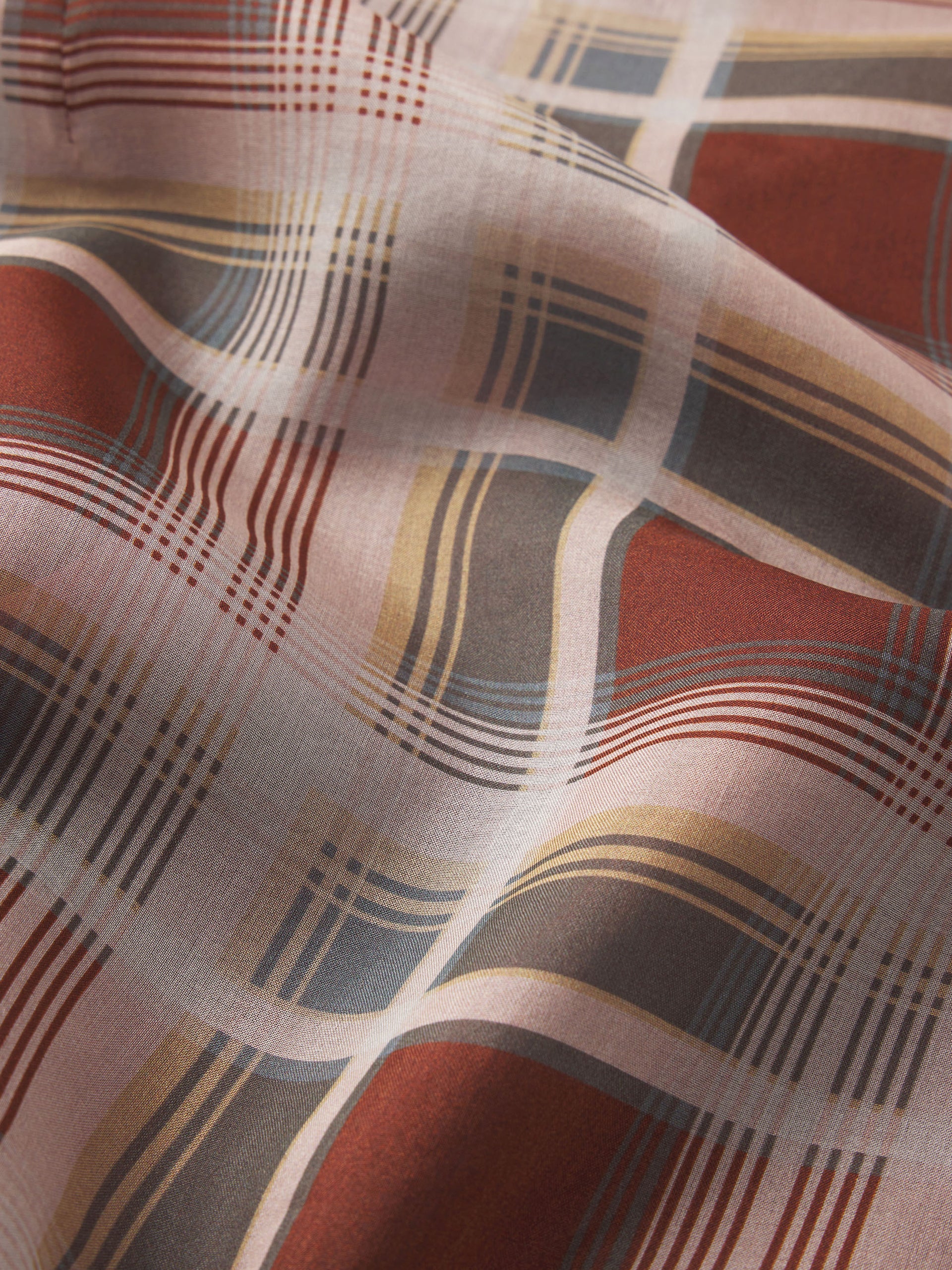 skirt-texture-detail-image
