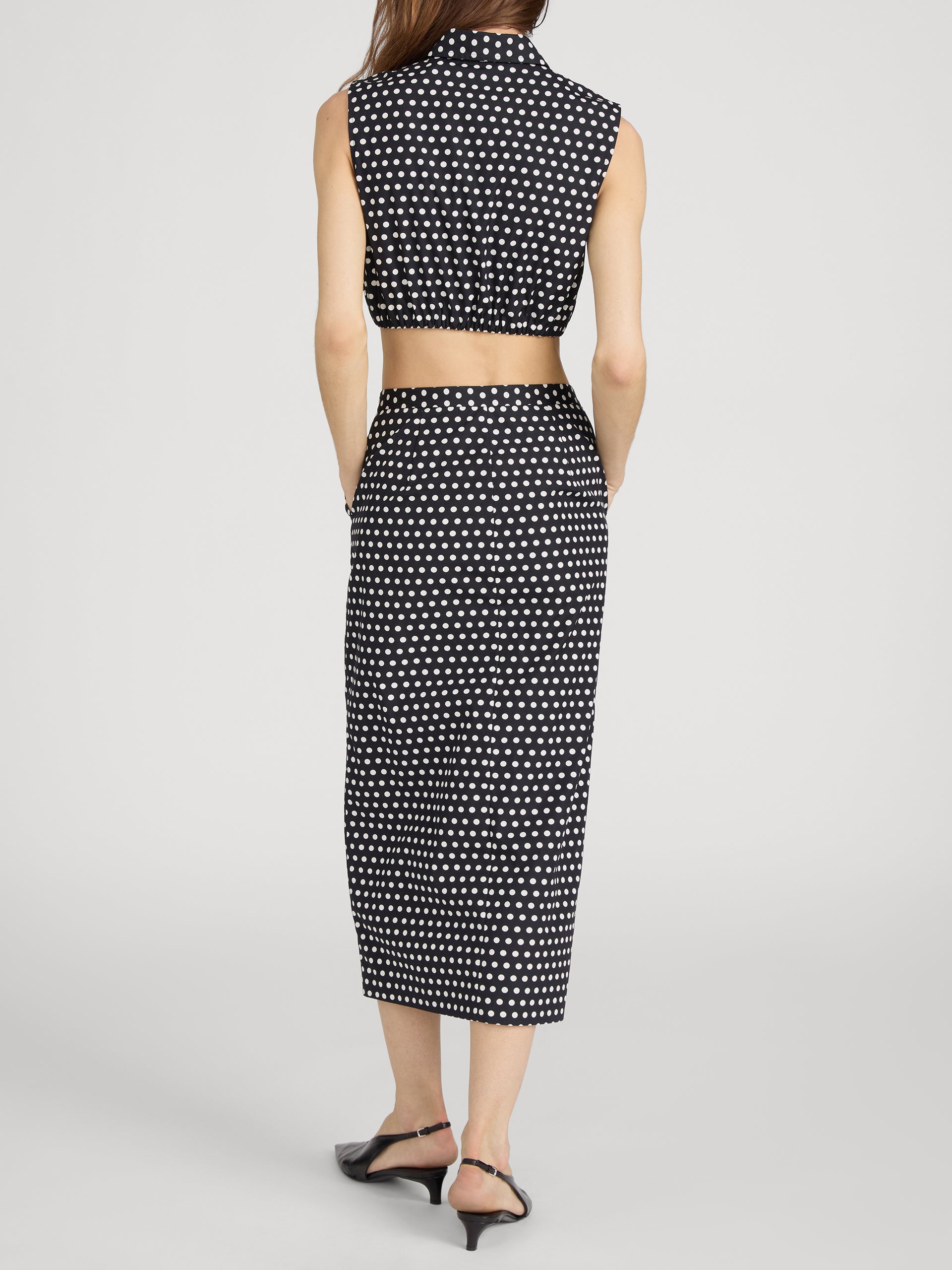 Skirt on model back