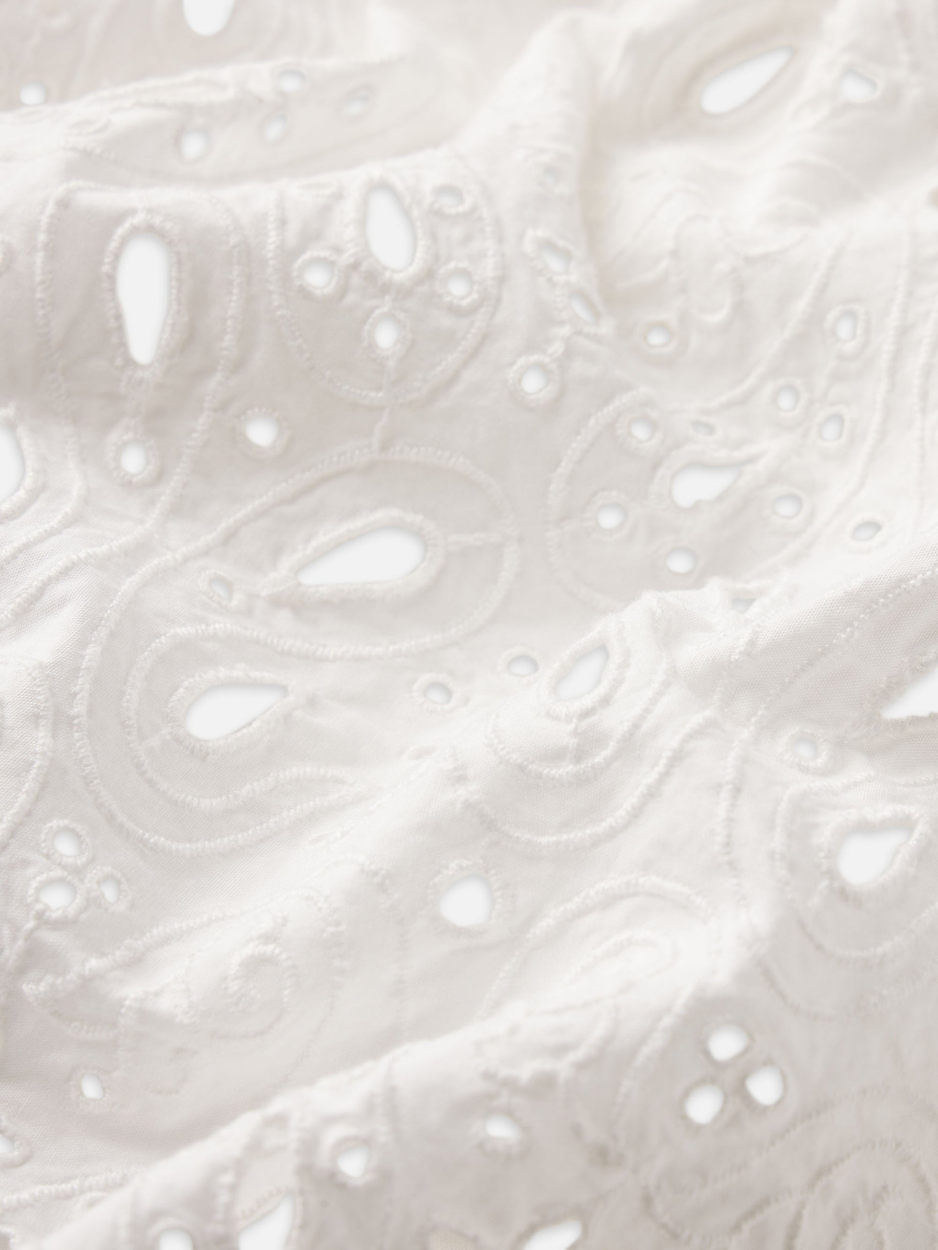 The Paisley Eyelet Short -- White