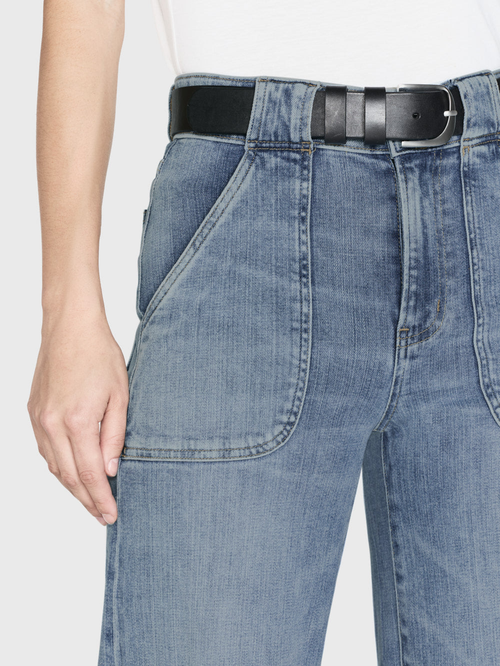 jeans front detail image