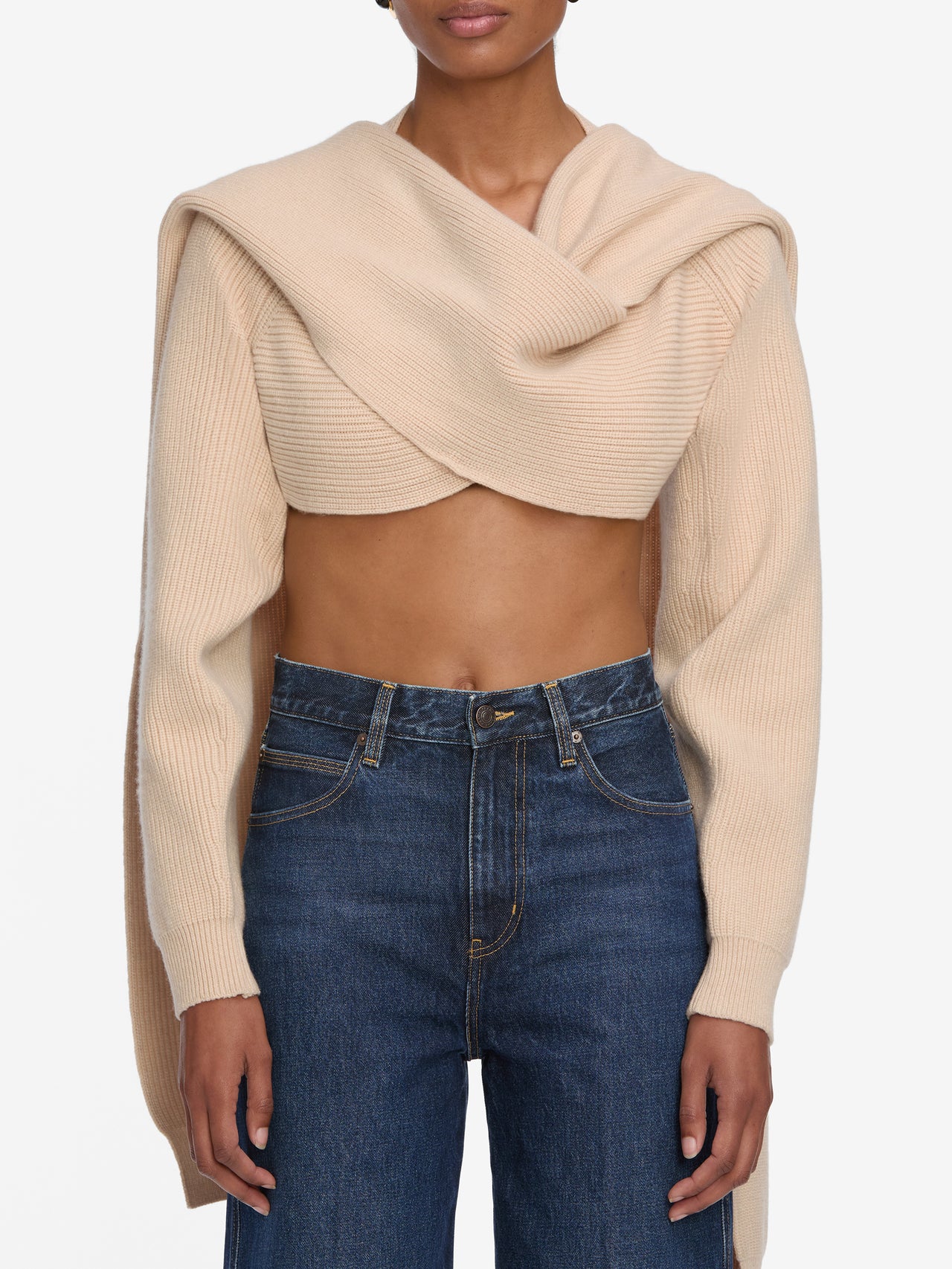 sweater front image alt:hover