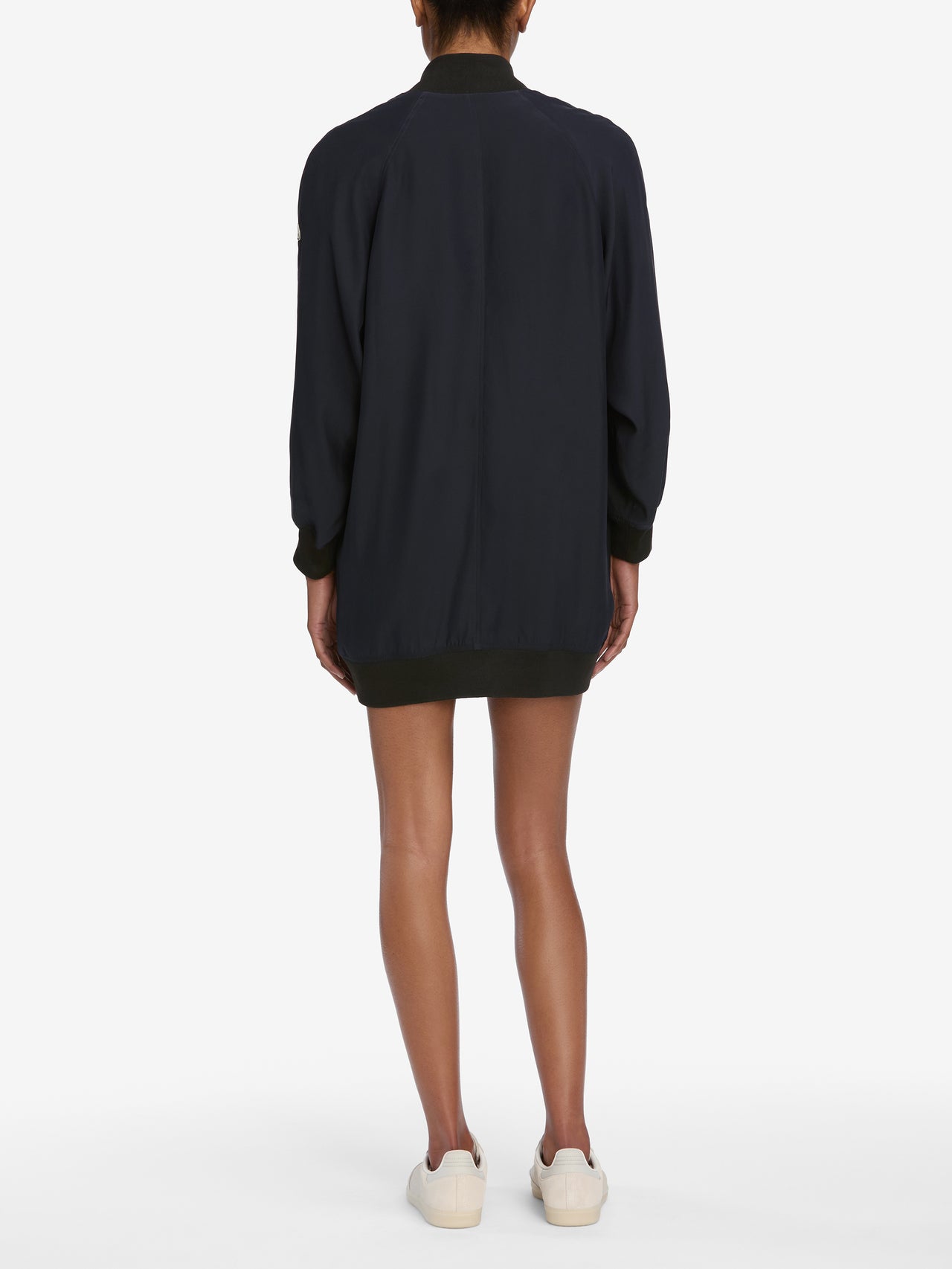 jacket back image alt:fit2