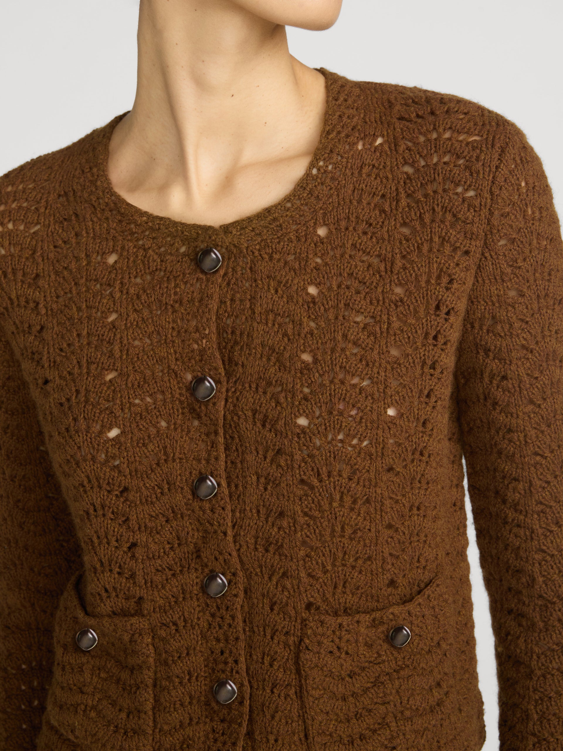 sweater-detail-image