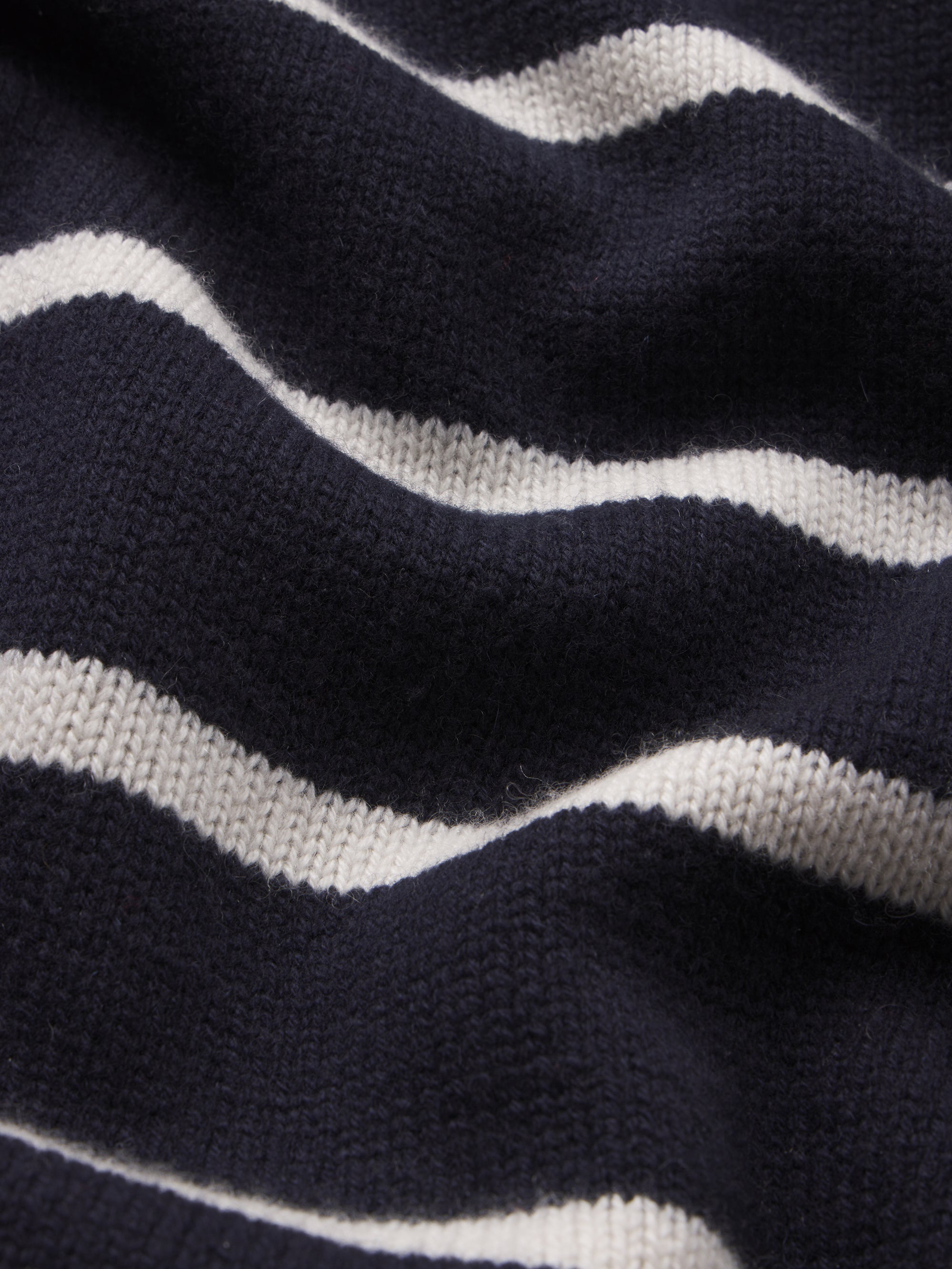 sweater-texture-fabric-image