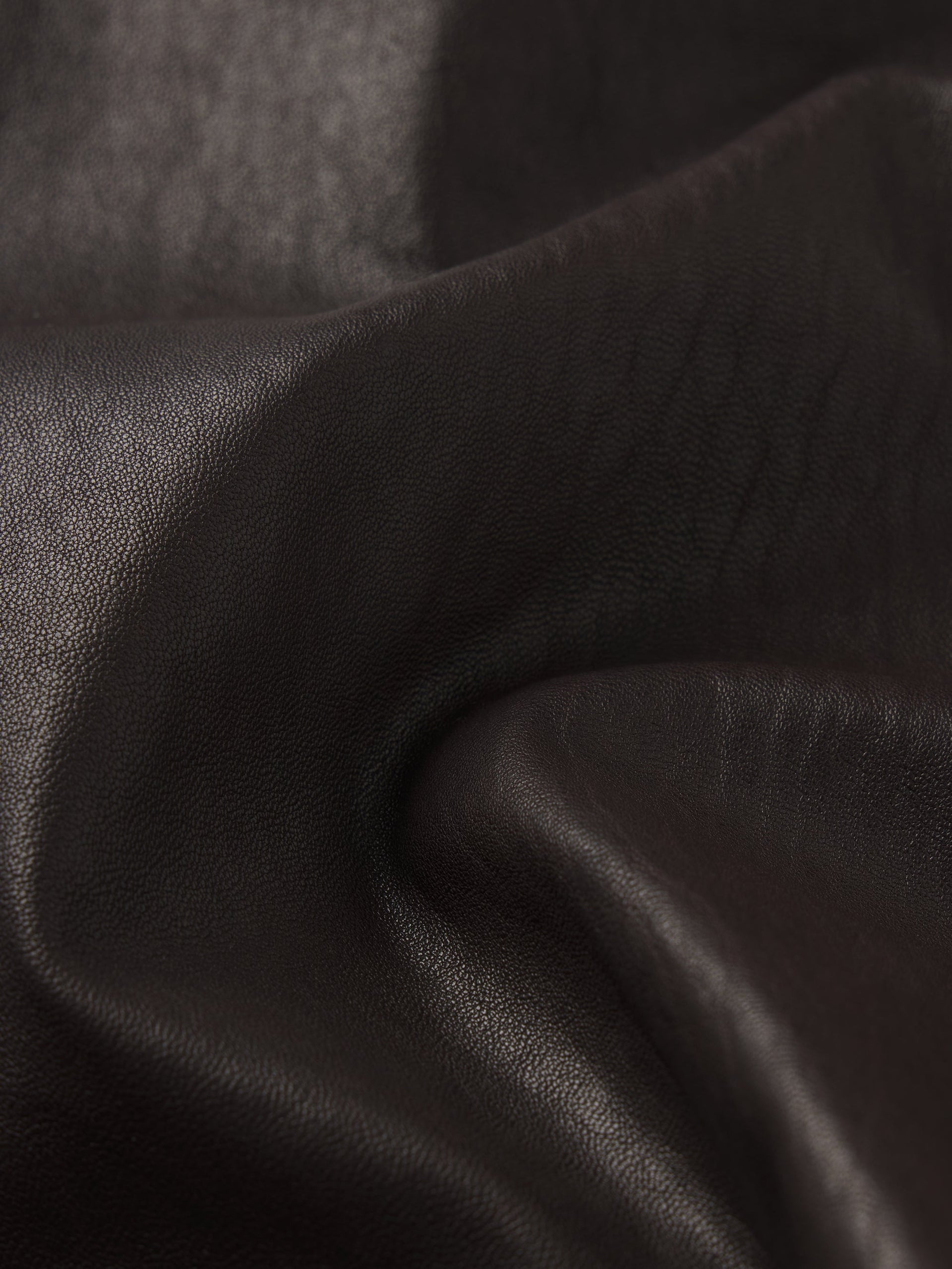 pant-texture-detail-image