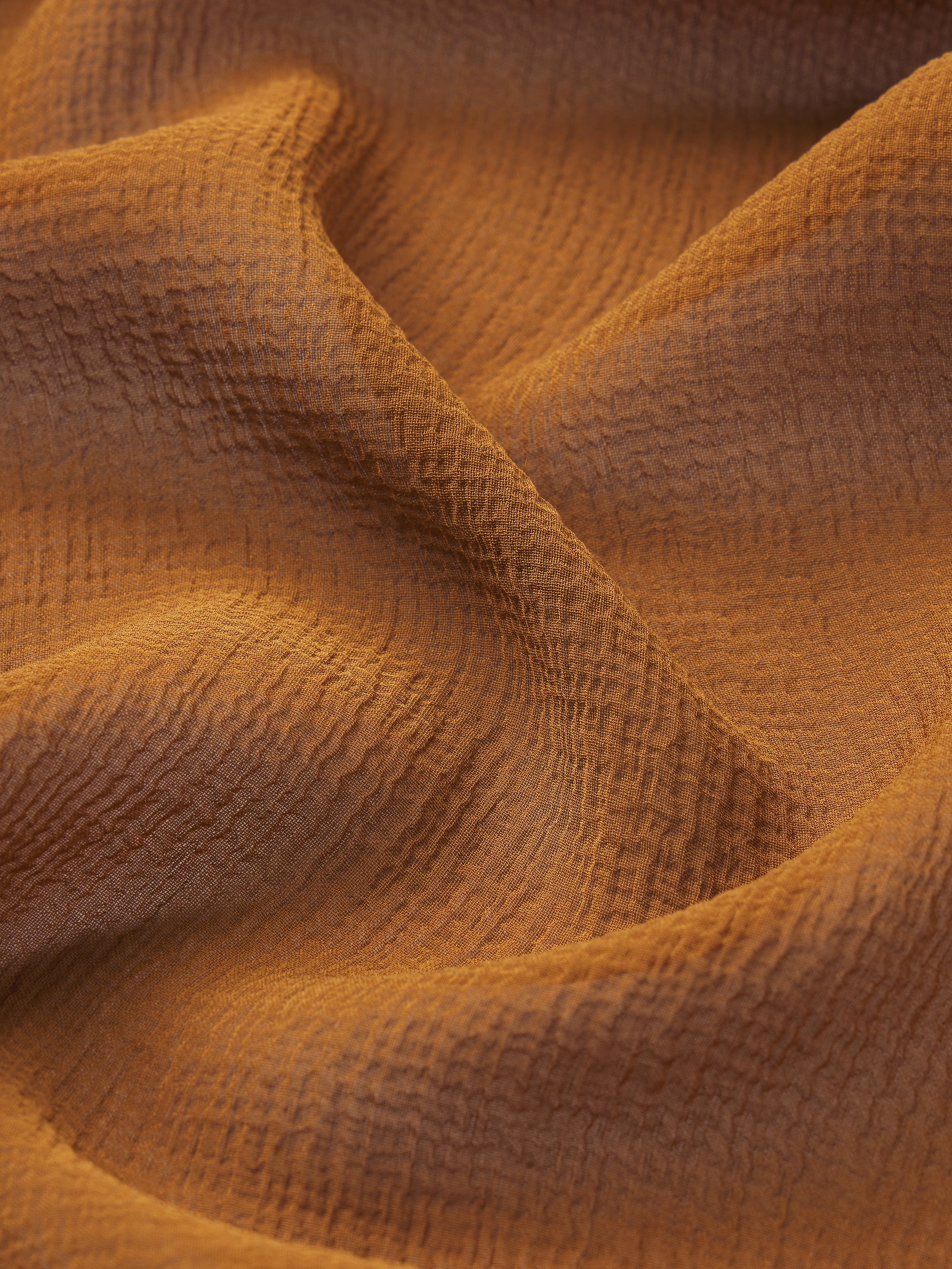 dress-texture-detail-image