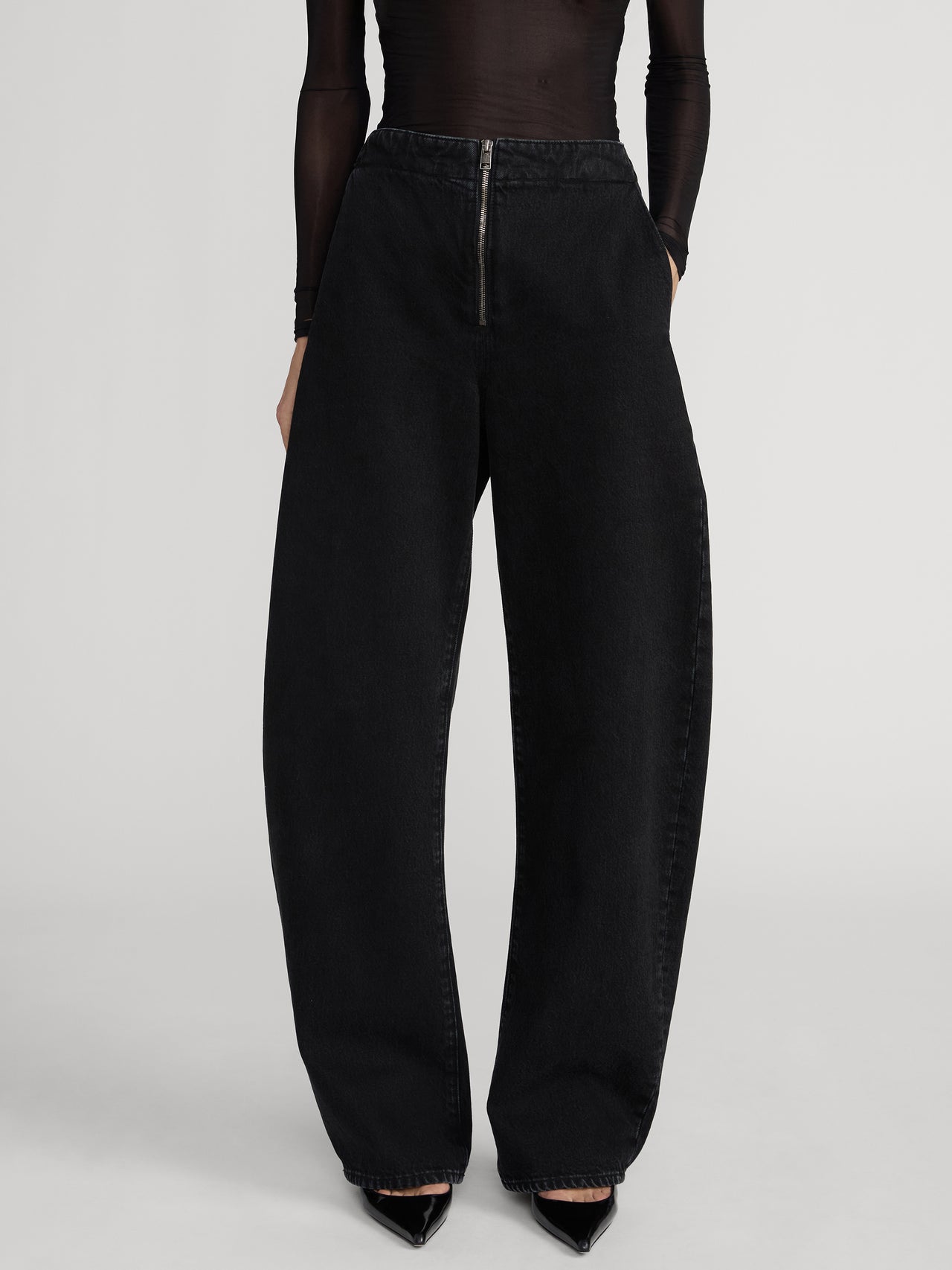 jeans front image alt:hover primary image override