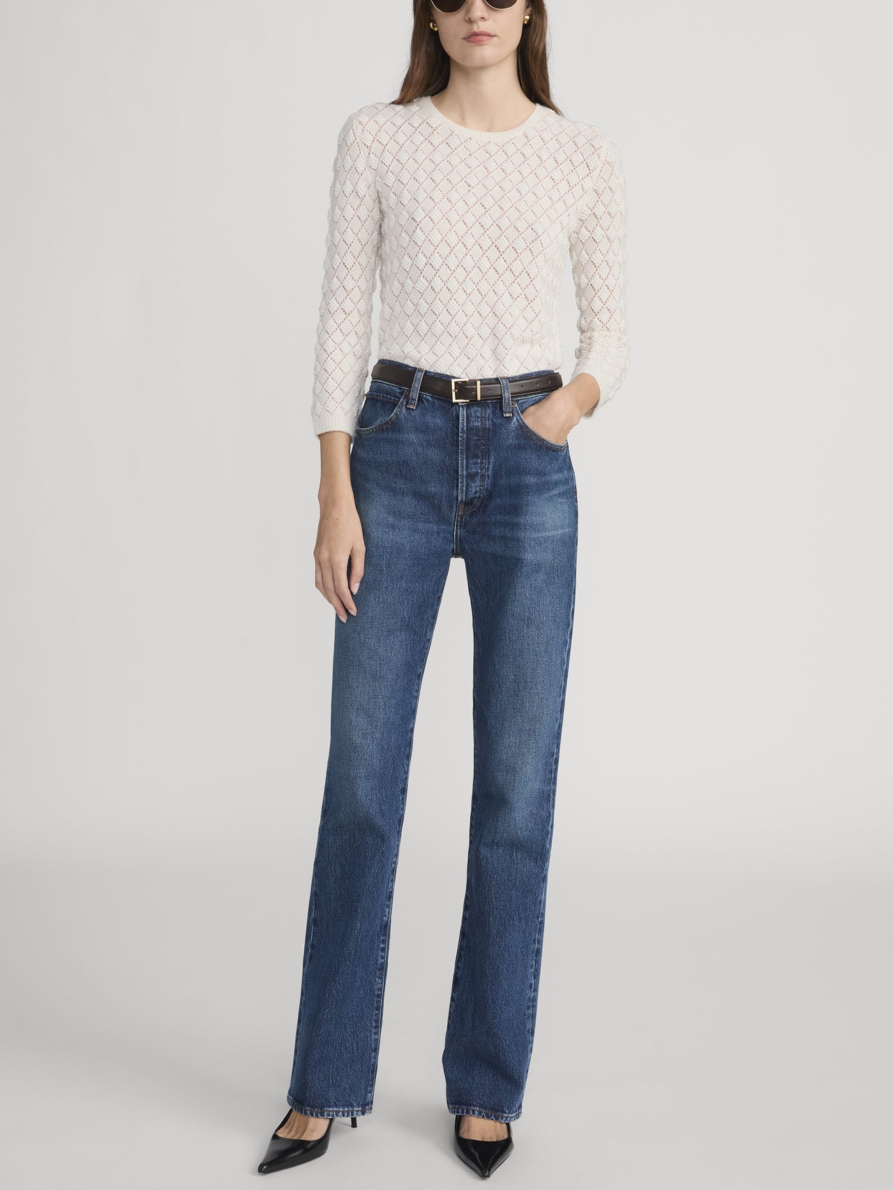 sweater full front view alt:hover