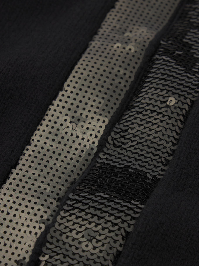 cardi texture detail image